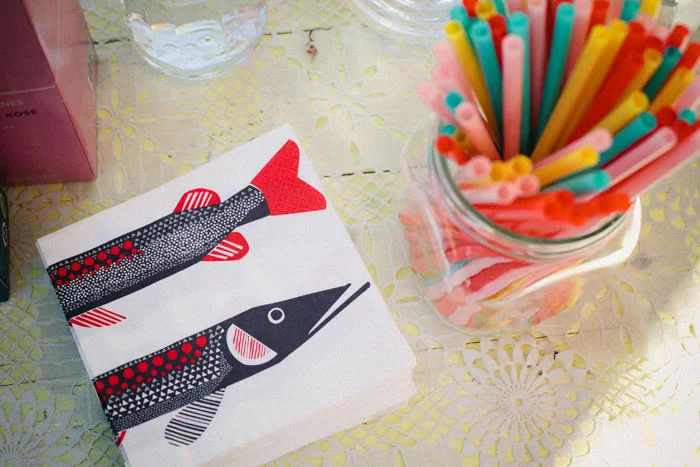 Säveliä ja kuvia kesäisistä tupareista { kuokkavieras }