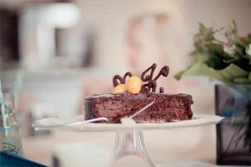 Sateenkaari vie juhliin