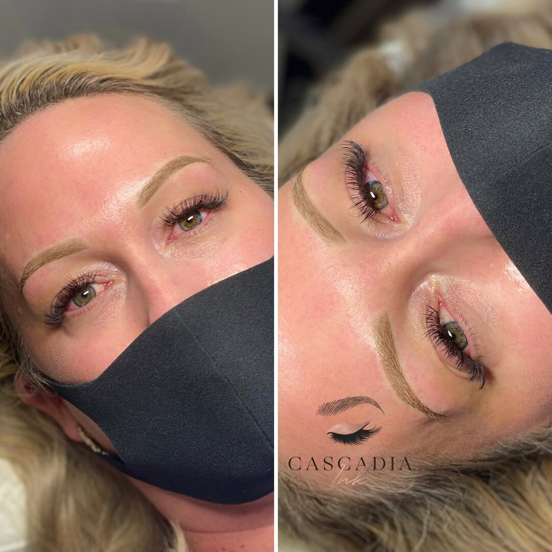 Ombr&eacute; powder brows! $400 special till the end on May. Get on my schedule to have waterproof brows in time for summer. DM me for my booking link.