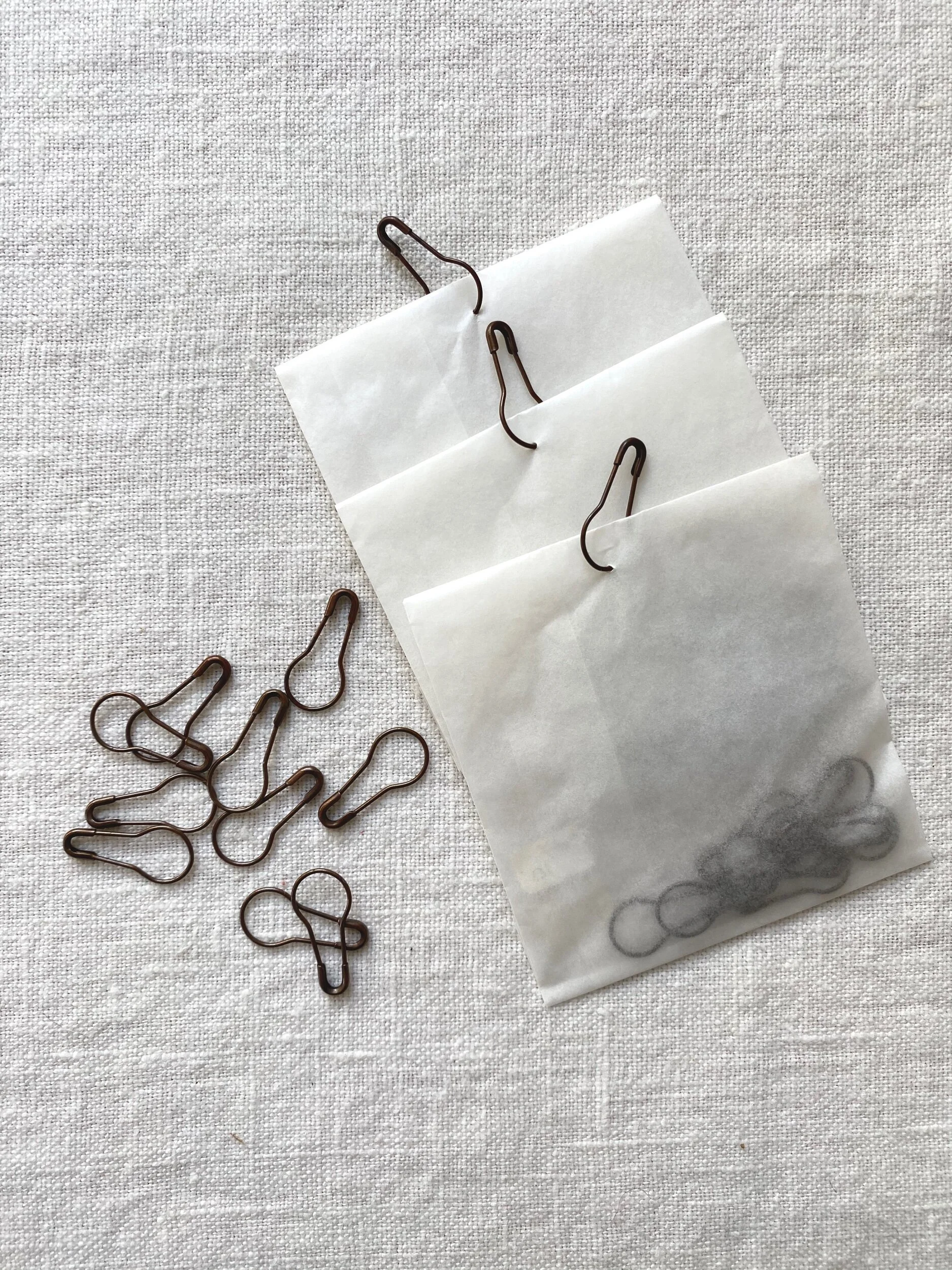 CB2643D7-E6AF-41B2-BCDB-0457F7A8093F