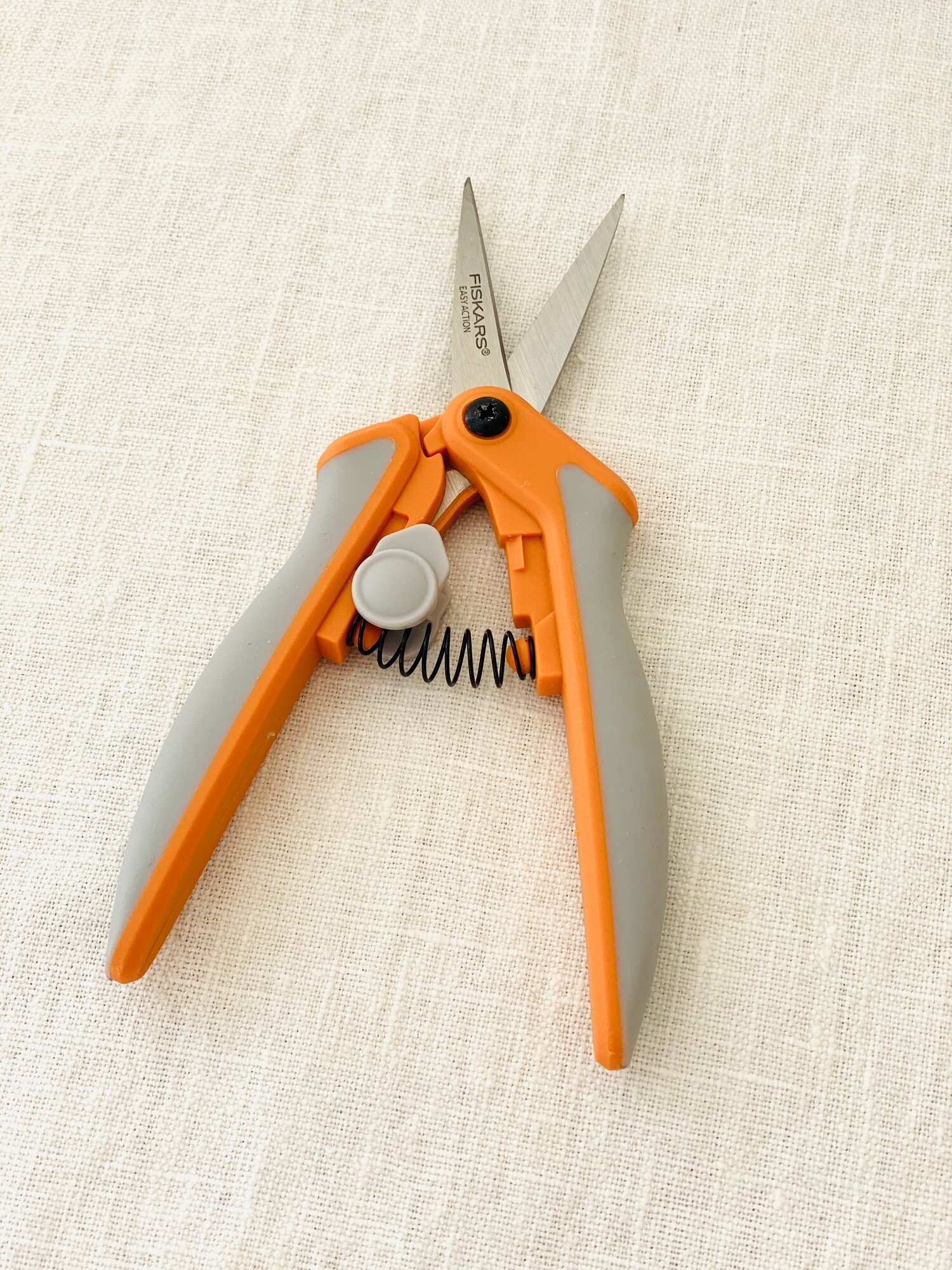 Fiskars Easy Action Titanium Micro-Tip Scissors - 5 in