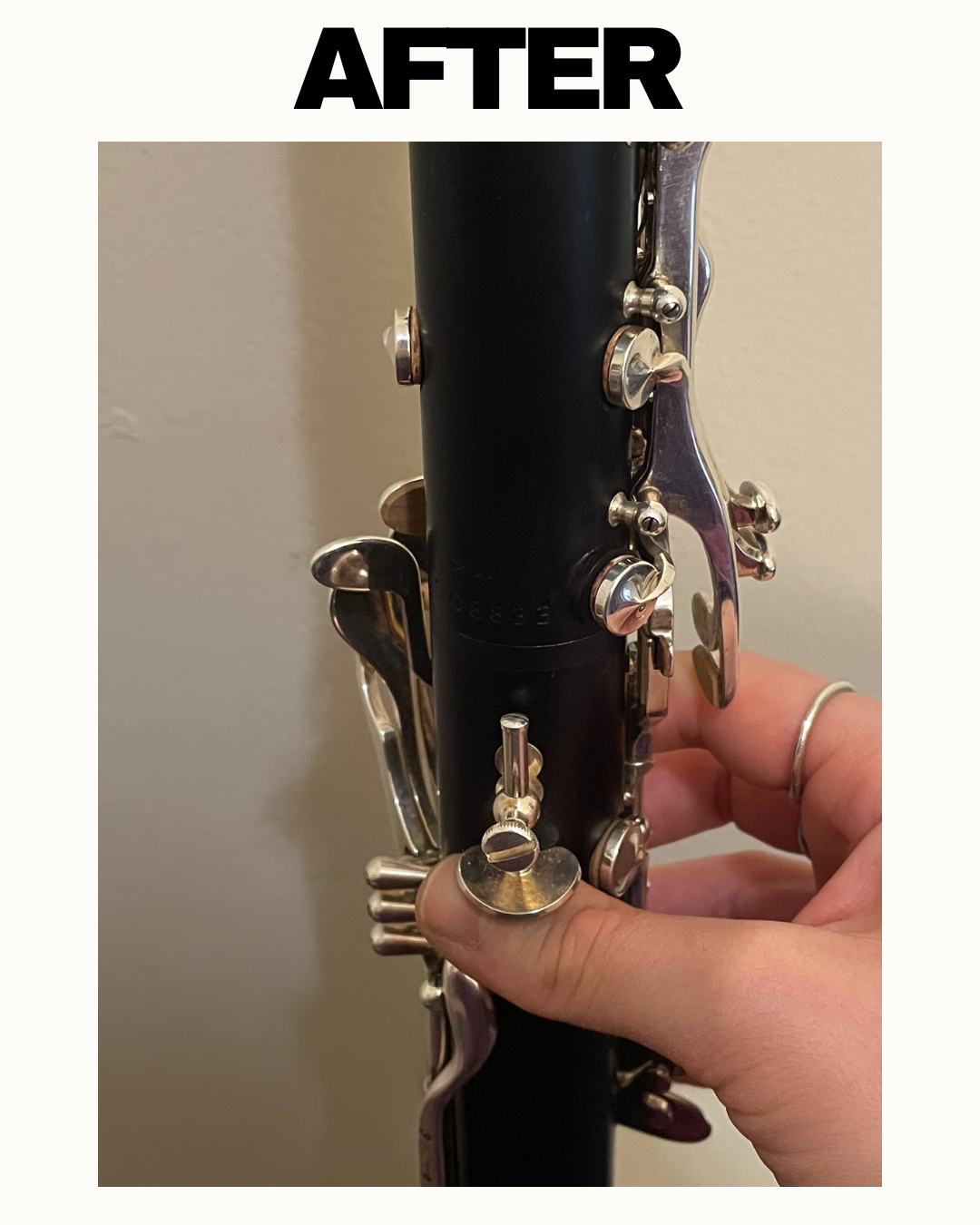 Correct clarinet thumb position with relaxed hand shape