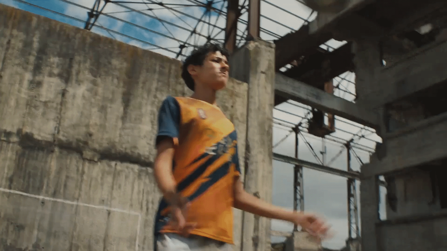 Decathlon - ready to play gif.gif