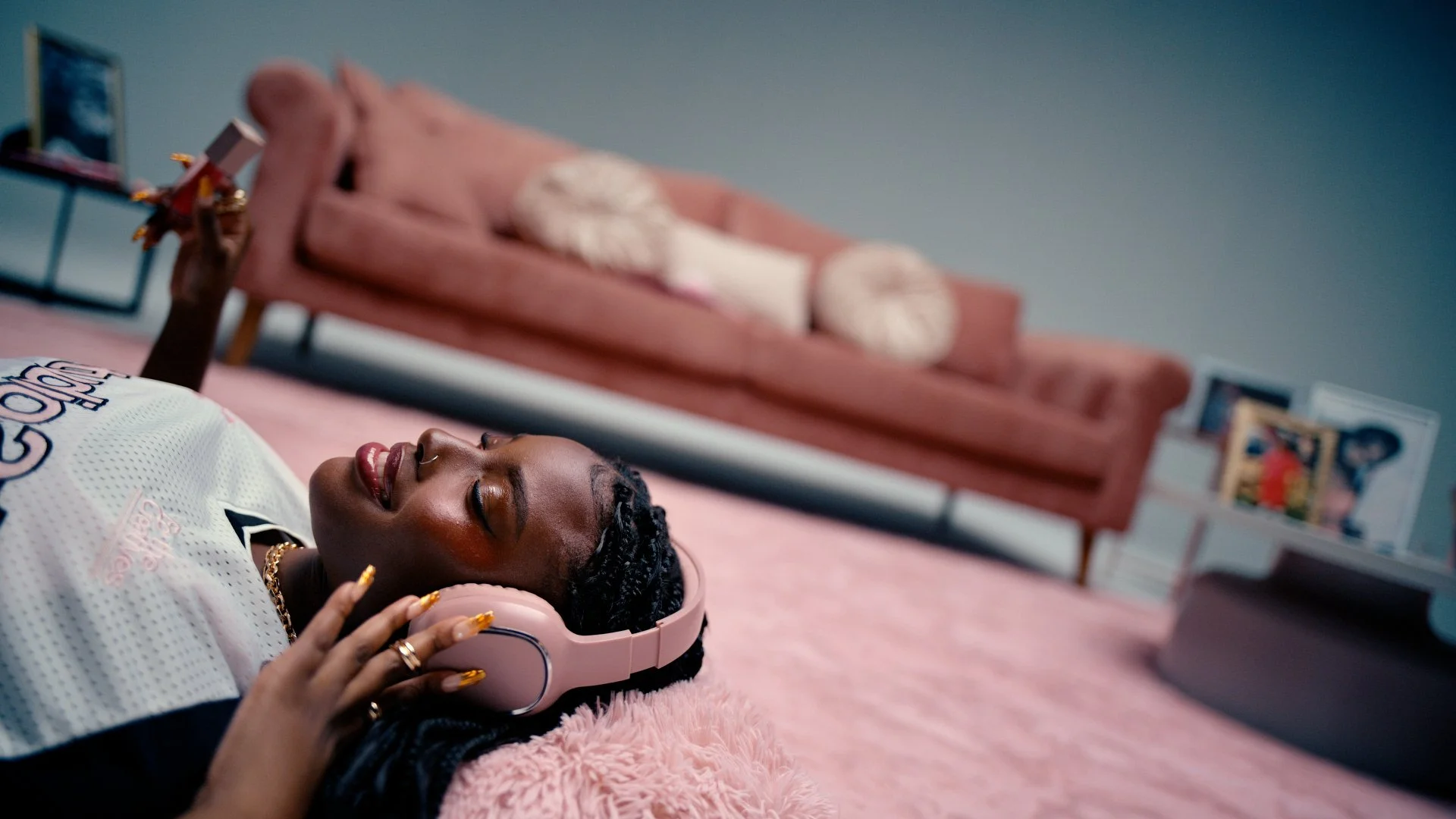 FILAH DC.mov.01_00_14_22.Still004.jpg