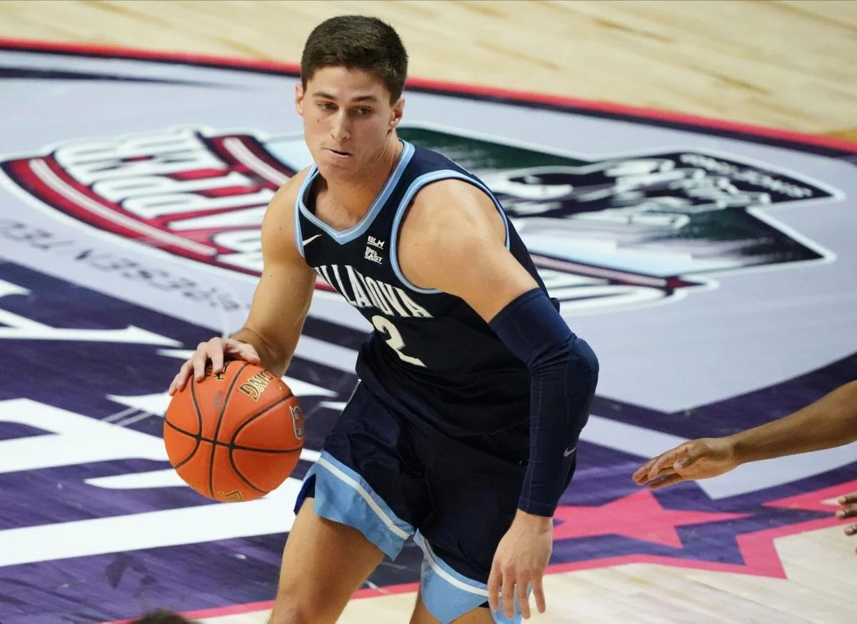 Bench Helps Villanova Beat Hartford