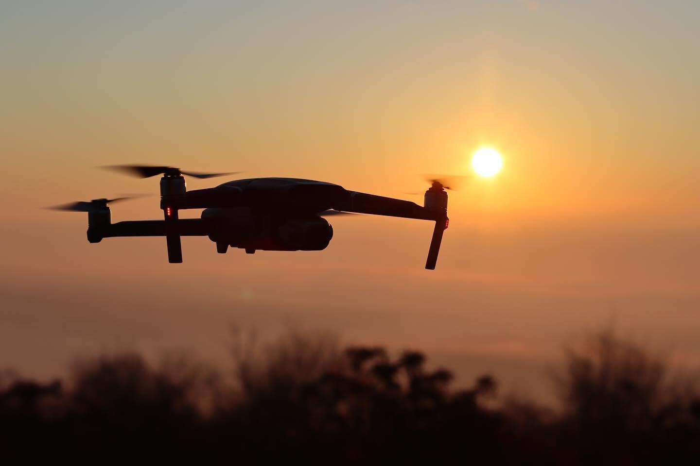 Name a better way to capture the sunset&hellip;.it&rsquo;s okay&hellip;we&rsquo;ll wait&hellip;
.
.
.
.

#drone #dronestagram #drones #dronephotography #droneoftheday #dronegear #dronefly #dronelife #dronesdaily #droneporn #dronepilot #dronephoto #dr