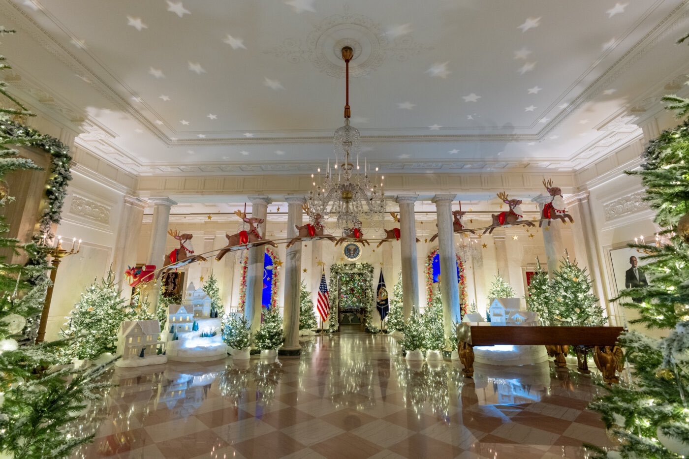 Dr. Biden Unveils the 2023 White House Christmas Décor — AKSM Media