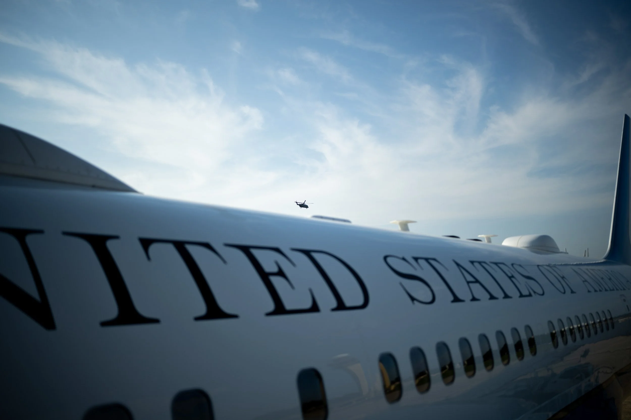 Charlie Kirk’s Casket, Family, and Vance Travel to Arizona Aboard Air Force Two