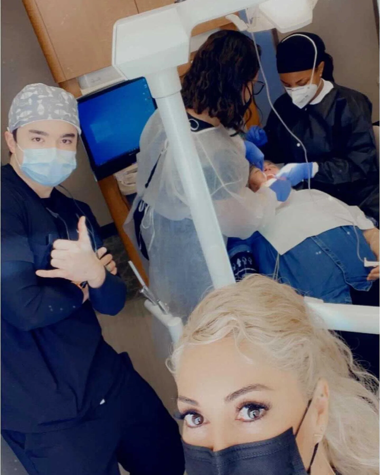 The dream team 💪🏾 Had an amazing experience learning IV sedation with these Docs. It was hard saying goodbye 🥺