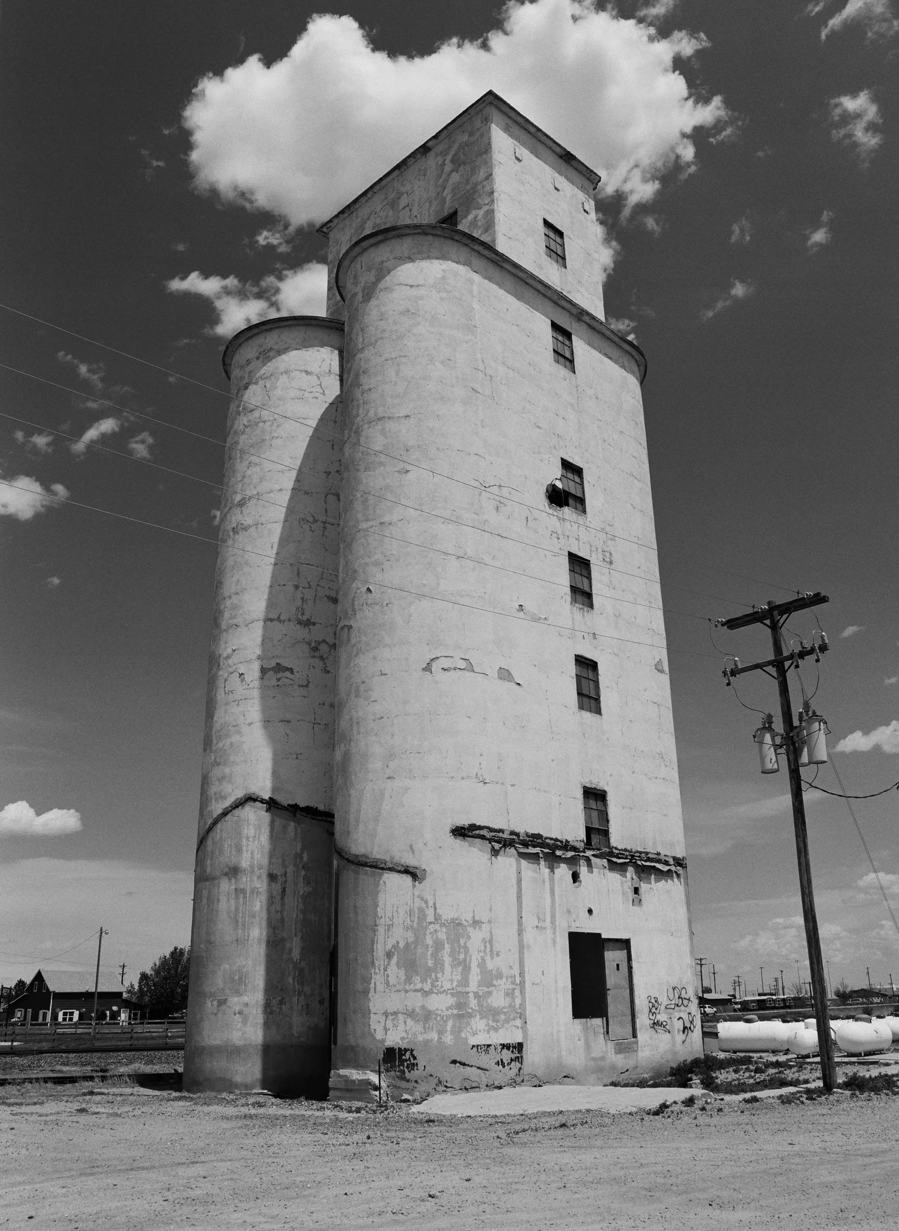 702084_0006.jpg