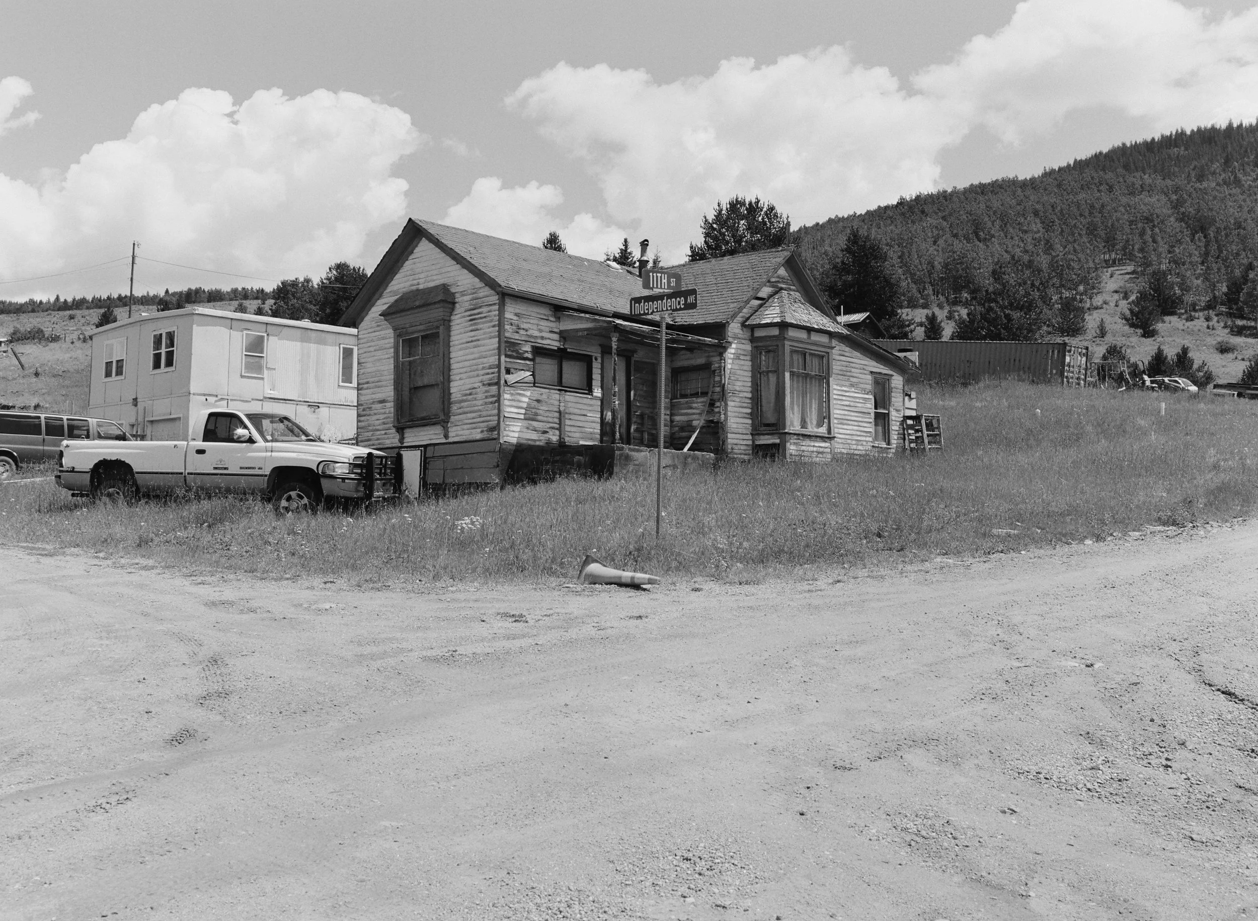 719046_0004.jpg