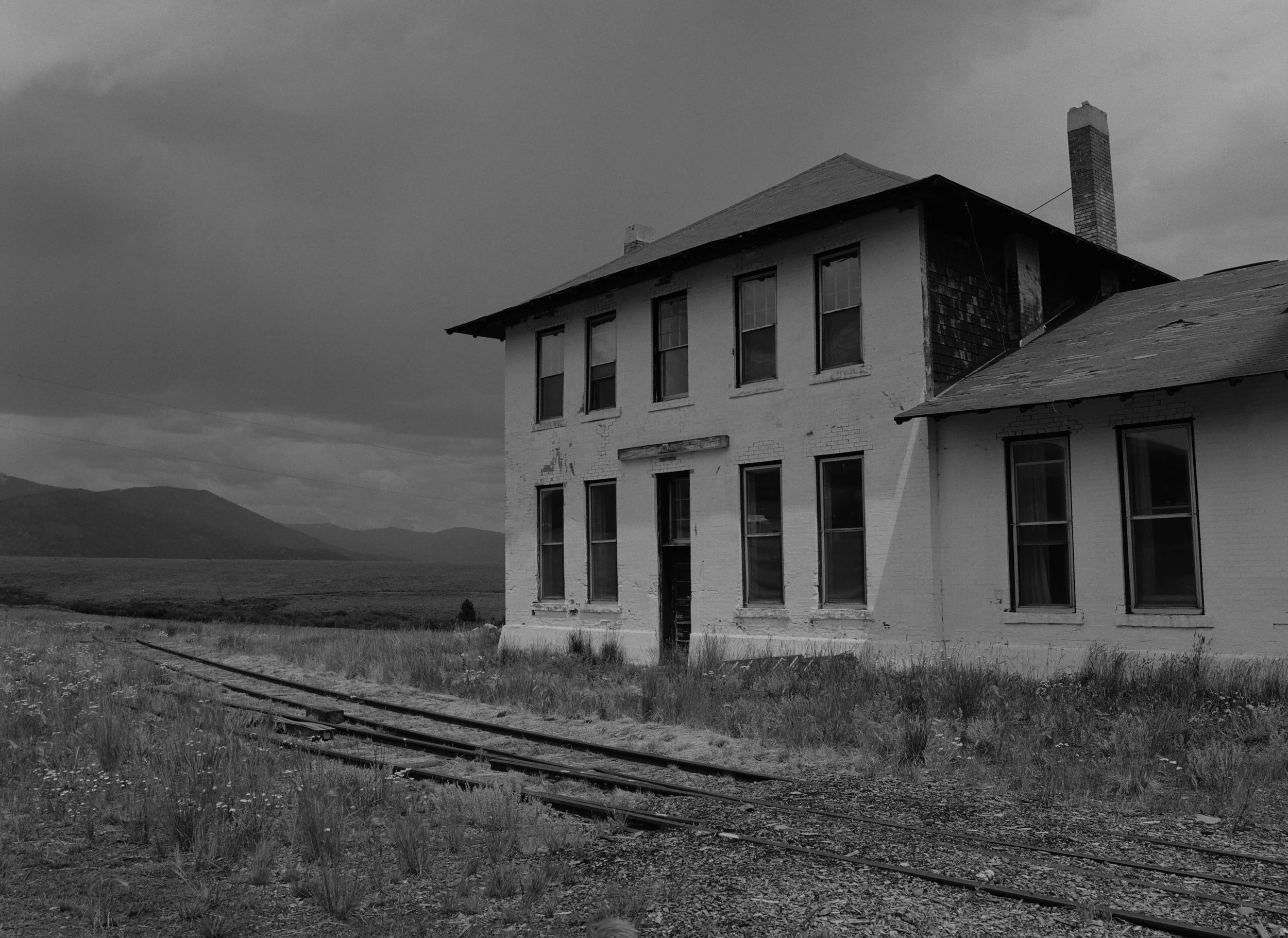 719042_0002.jpg