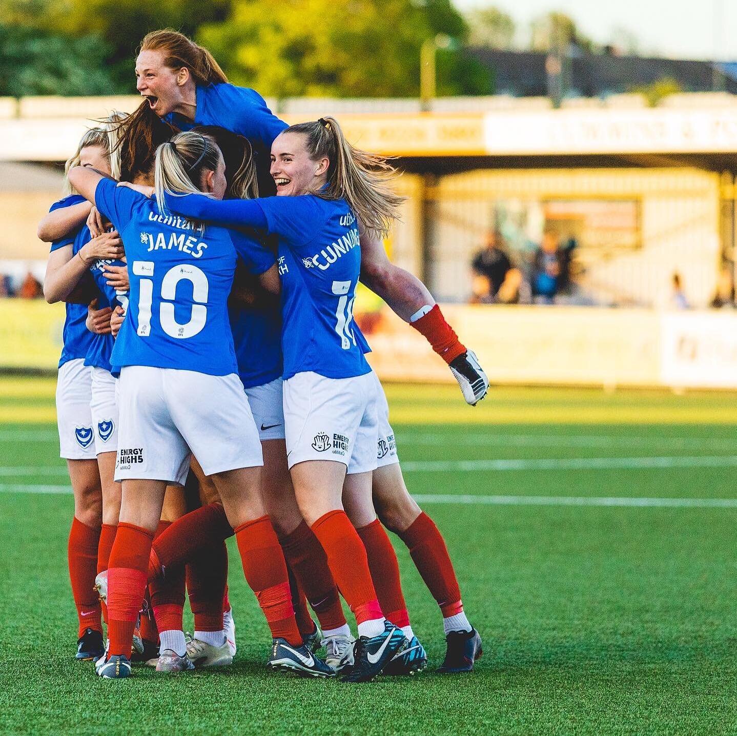 Congratulations to twelfth-time Hampshire champions @pompeywomen @officialpompey 🏆🏆🏆🏆🏆🏆🏆🏆🏆🏆🏆🏆

#Pompey #hampshirefa #adoptsouth #portsmouthwfc #portsmouthfc #footballphotography #footballphoto #champions