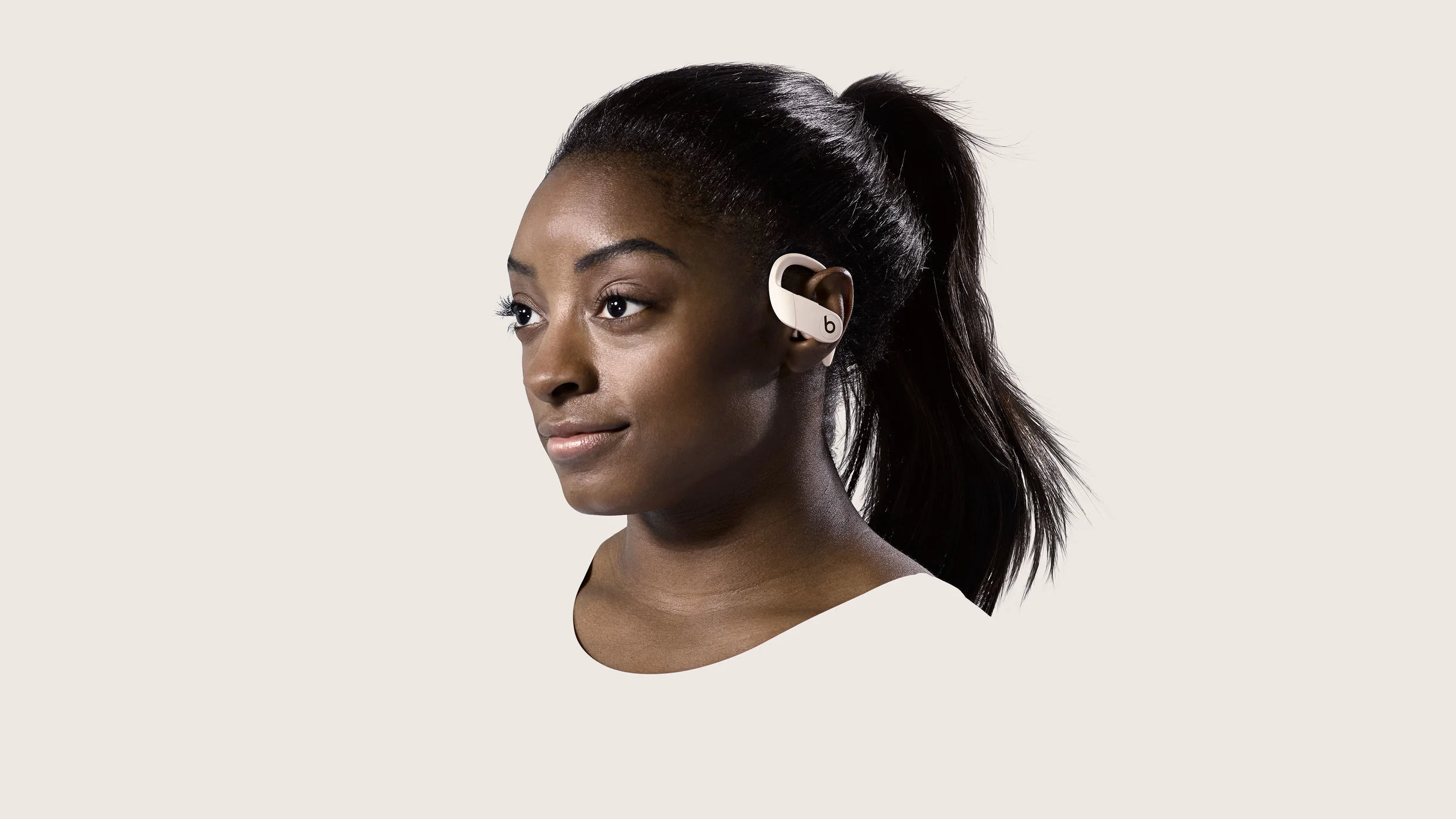 444_Simone_Biles_PBPRO_WHT_Profile_0195_RGB_r3_HR.jpg