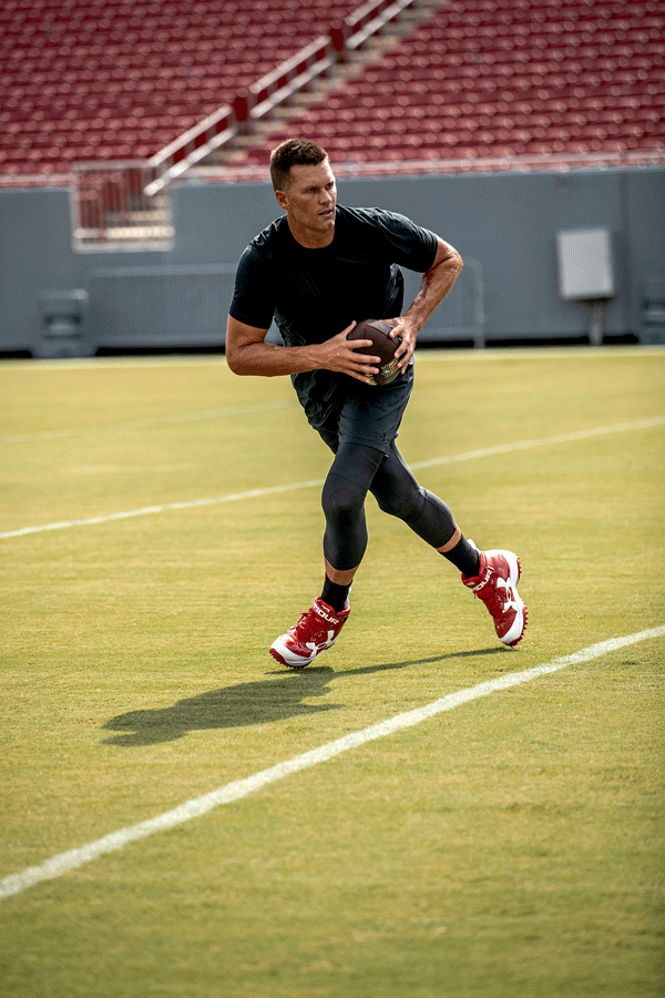 BRADY.gif