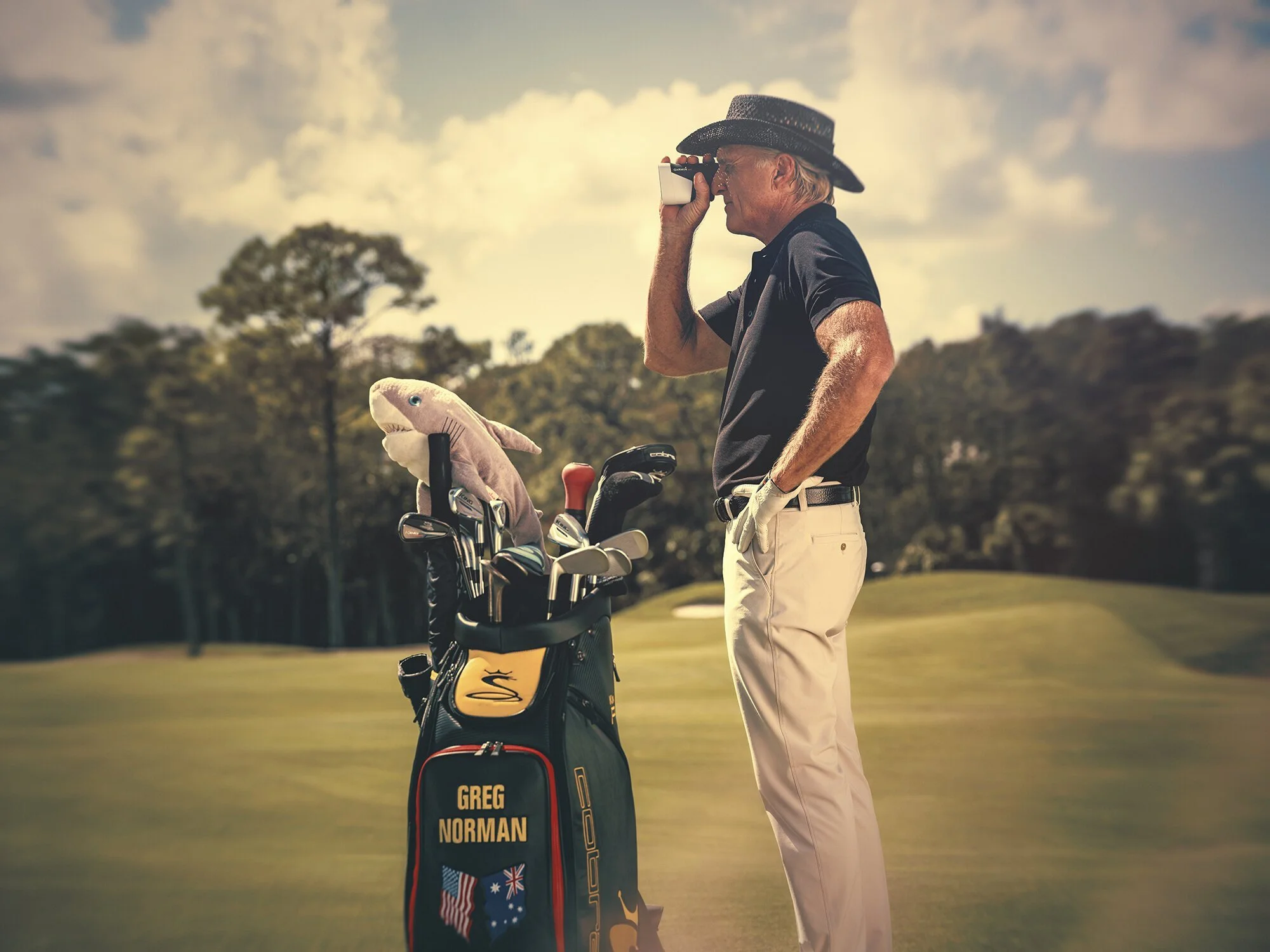 Garmin2019Golf_GregNorman_ApproachZ82_03_EyeFullBody_00169.jpeg