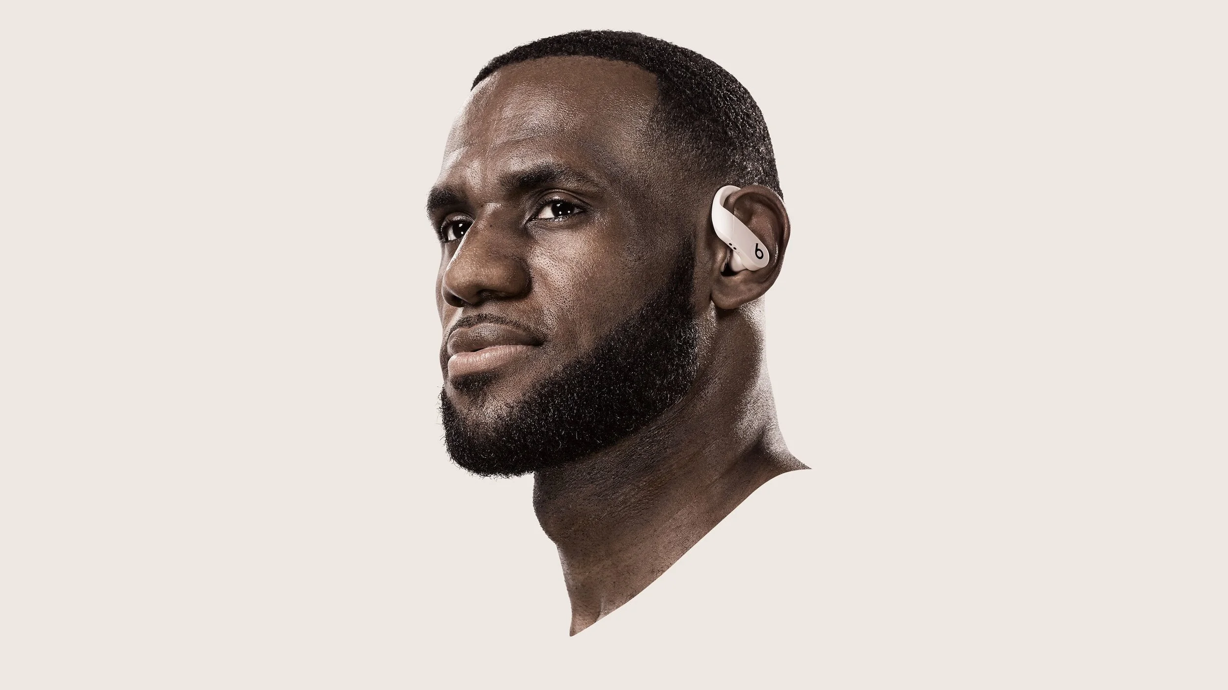 444_LeBronJames_PBPRO_WHT_Profile_0230_R3_HR.jpeg