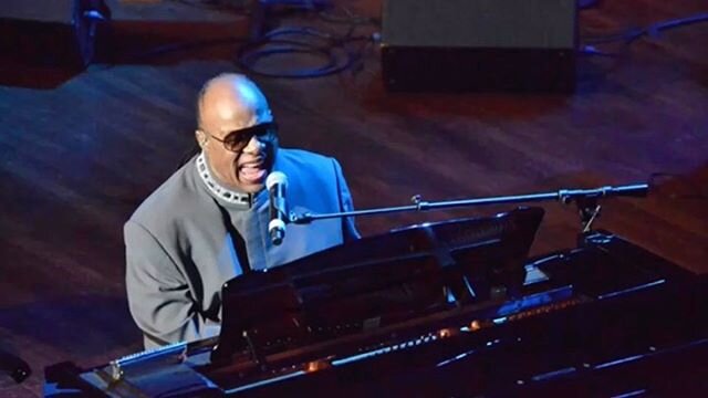 We want to give a very special Happy Birthday to legendary singer, songwriter and producer Stevie Wonder! His contribution to our Music Mentorship Program has impacted our talent community in many ways. ⠀⠀⠀⠀⠀⠀⠀⠀⠀
Thank you for being a trailblazer in 