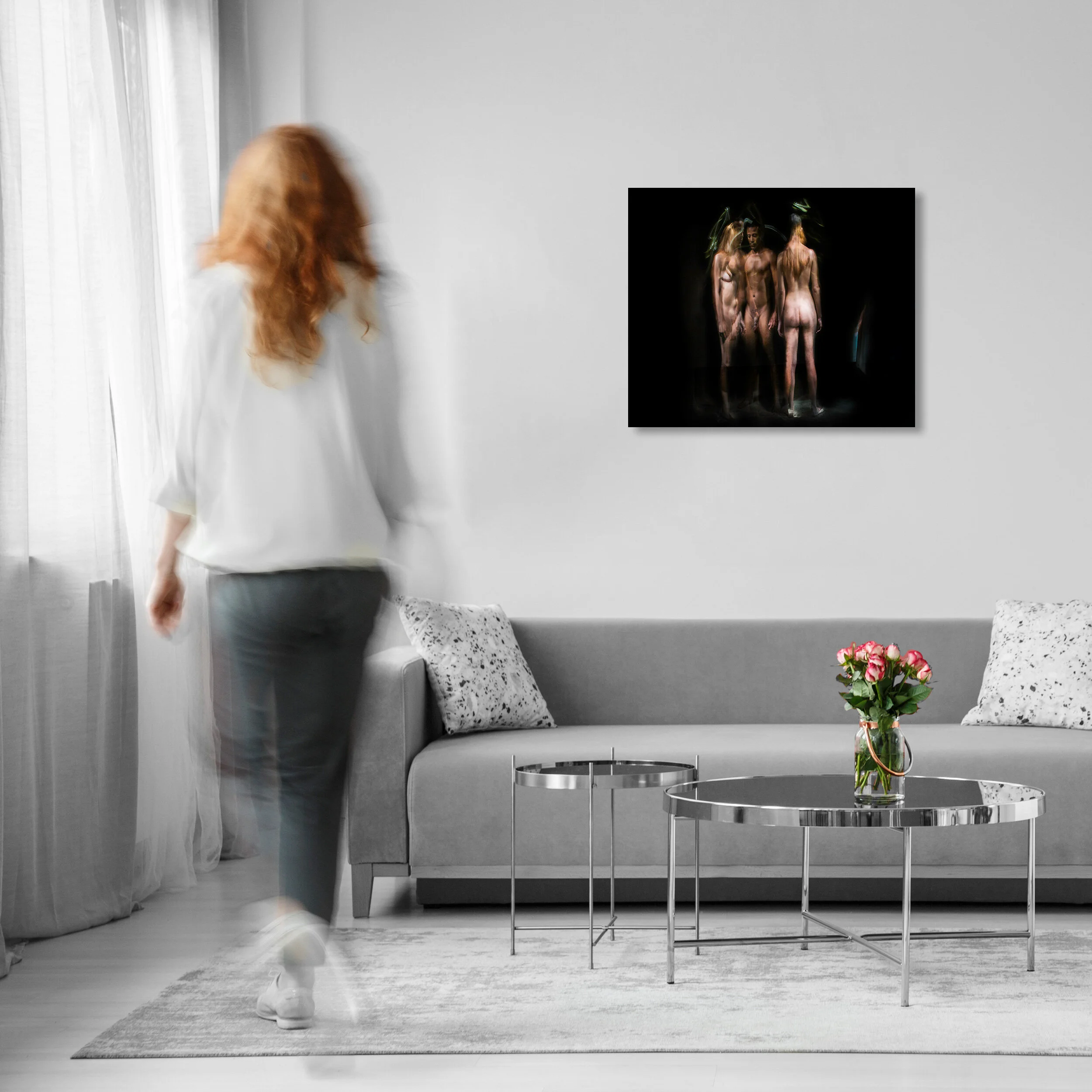 The matte acrylic print is perfectly suited for brightly lit environments. It absorbs light and greatly reduces glare.