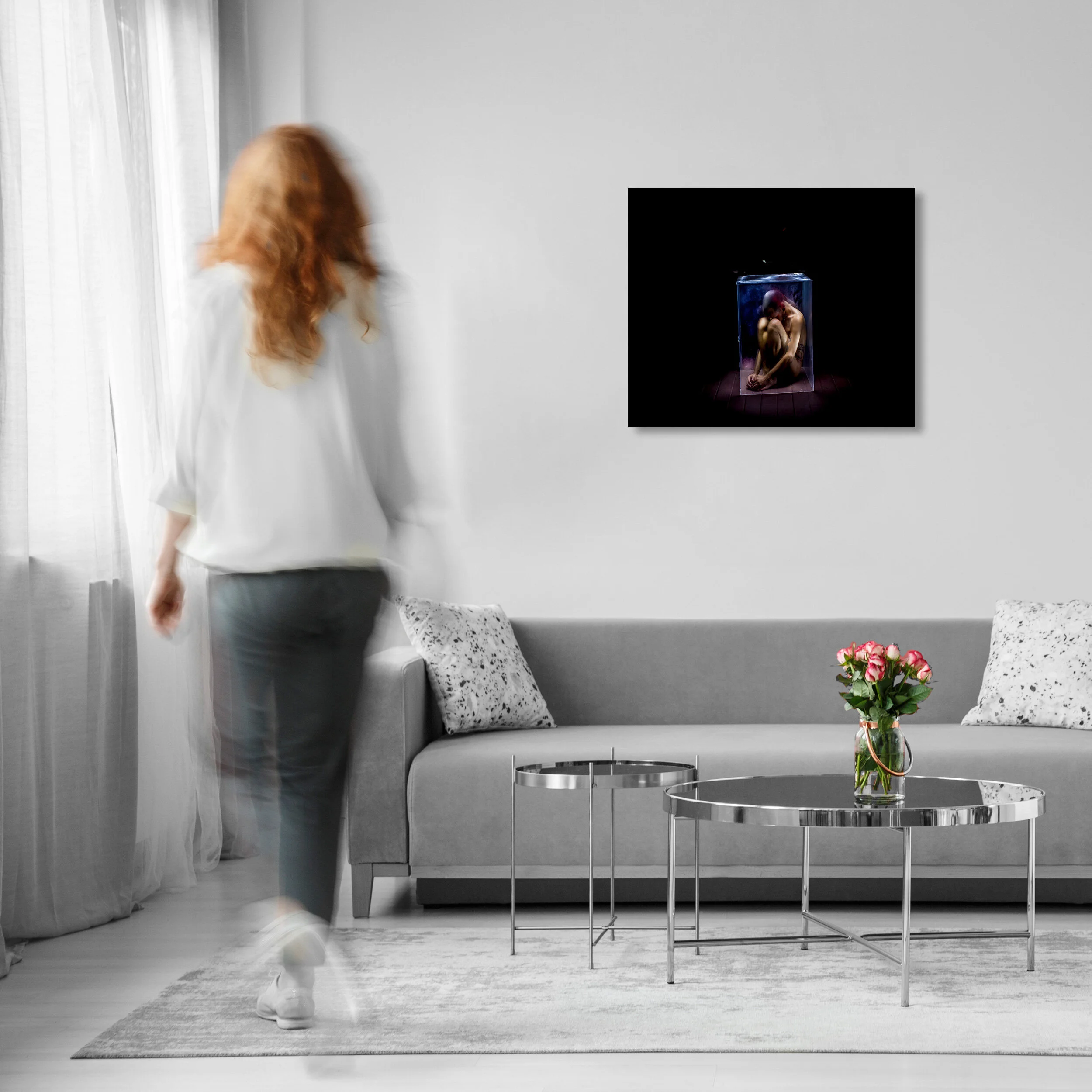 The matte acrylic print is perfectly suited for brightly lit environments. It absorbs light and greatly reduces glare.