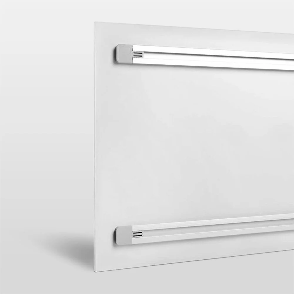 Premium parallel aluminum rails provide you with numerous hanging options, including the use with gallery rails.