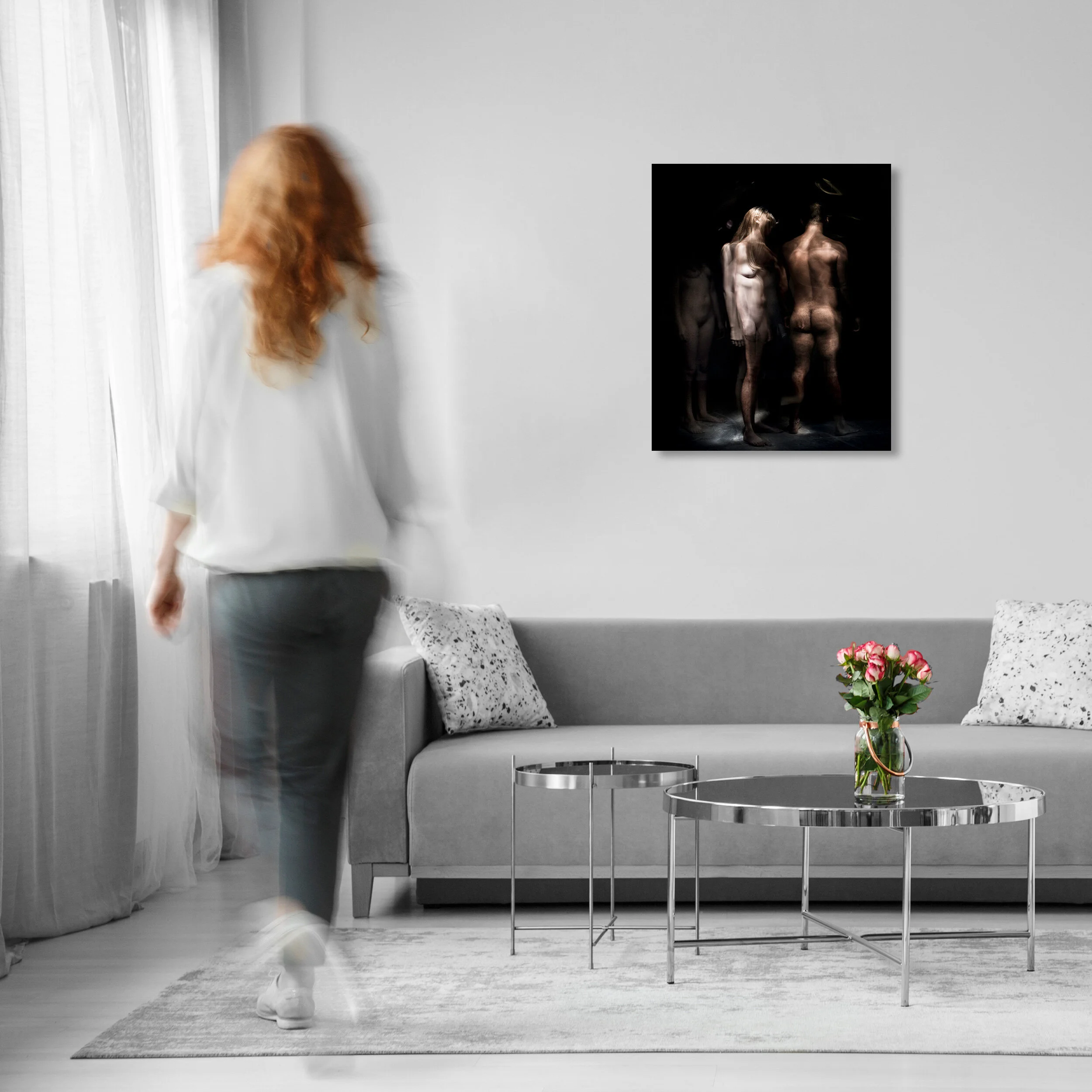 The matte acrylic print is perfectly suited for brightly lit environments. It absorbs light and greatly reduces glare.