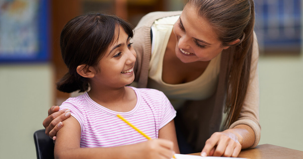 teachers-help-low-income-students.jpg
