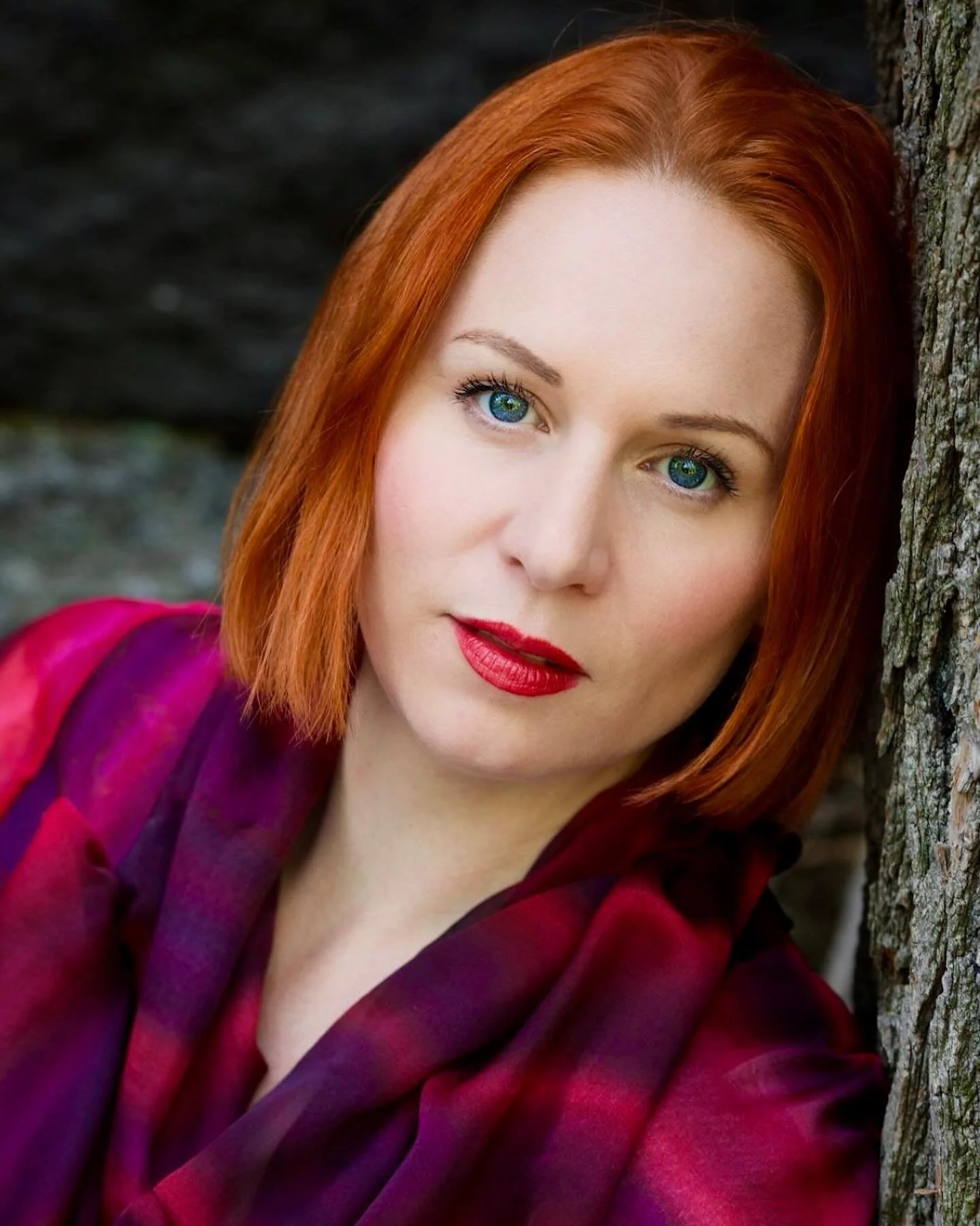 Forever a red-head❤️ Facebook reminded me of this photoshoot back in 2016 with @auwomennyc energetic beauty @tayastraya Fun in Central Park. #redhead #redheadbeauty #photoshoot #naturallightportrait #portraitphotographer #aussiesofinstagram #iam #she