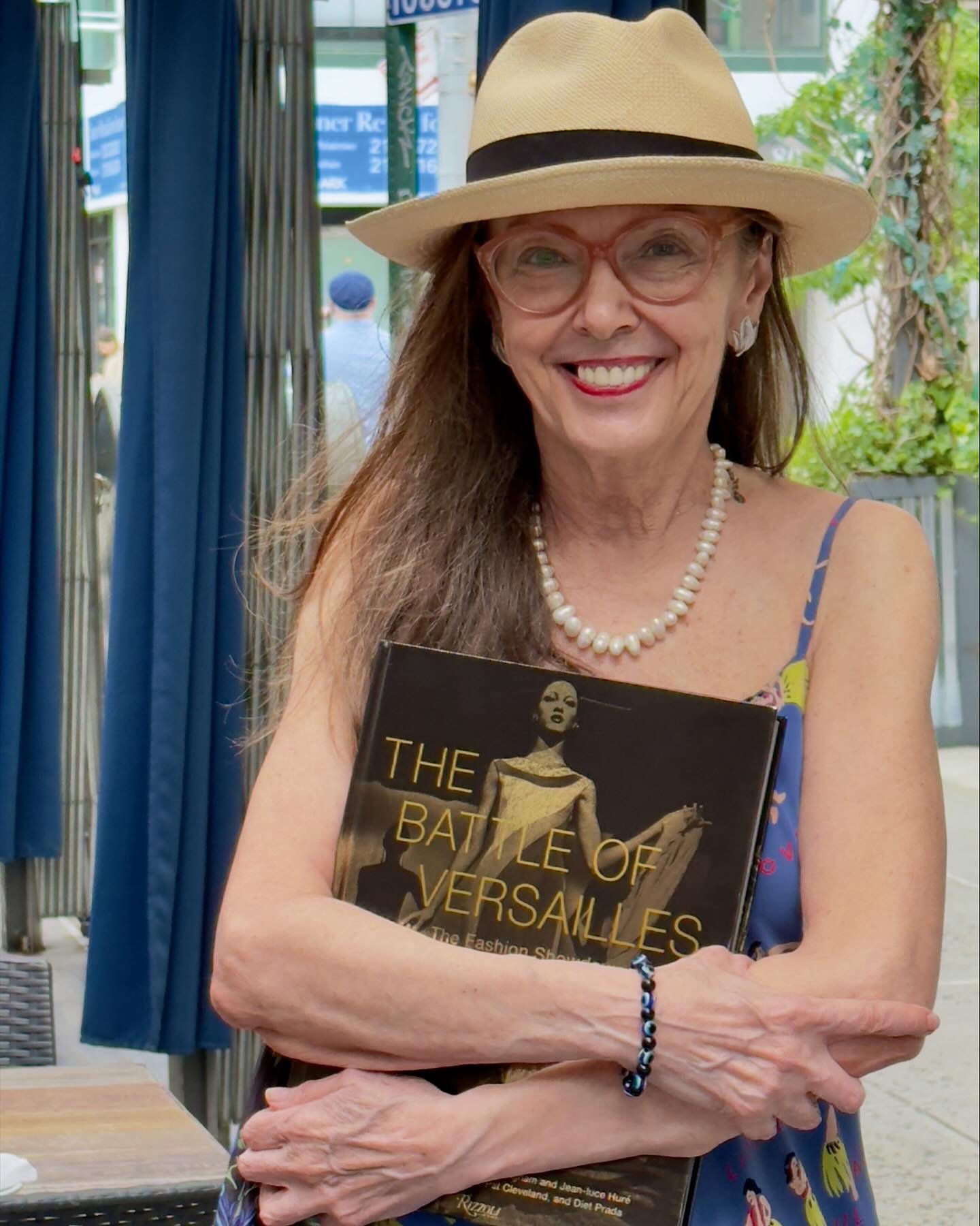I recently met up with engaging and talented @carolelizabethdietz (70+) who shared her contribution to this inspirational Rizzoli Book about Bill Cunningham. She excitedly shared with my me, “The advance copy of my book from Rizzoli. Working w