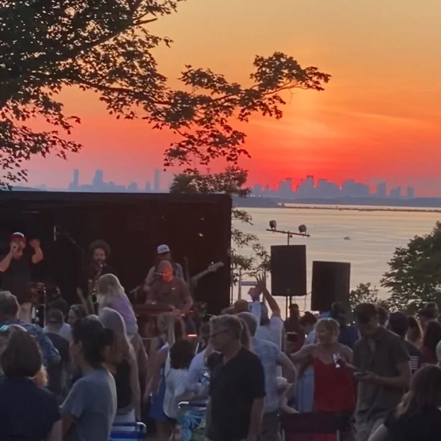 Such an amazing night at @worldsendreservation! 
The Boston skyline, beautiful weather, and the insanely talented @thealdouscollinsband on the stage. What could be better?!

Check out our mobile theater, complete with stage, lights, sound, technician