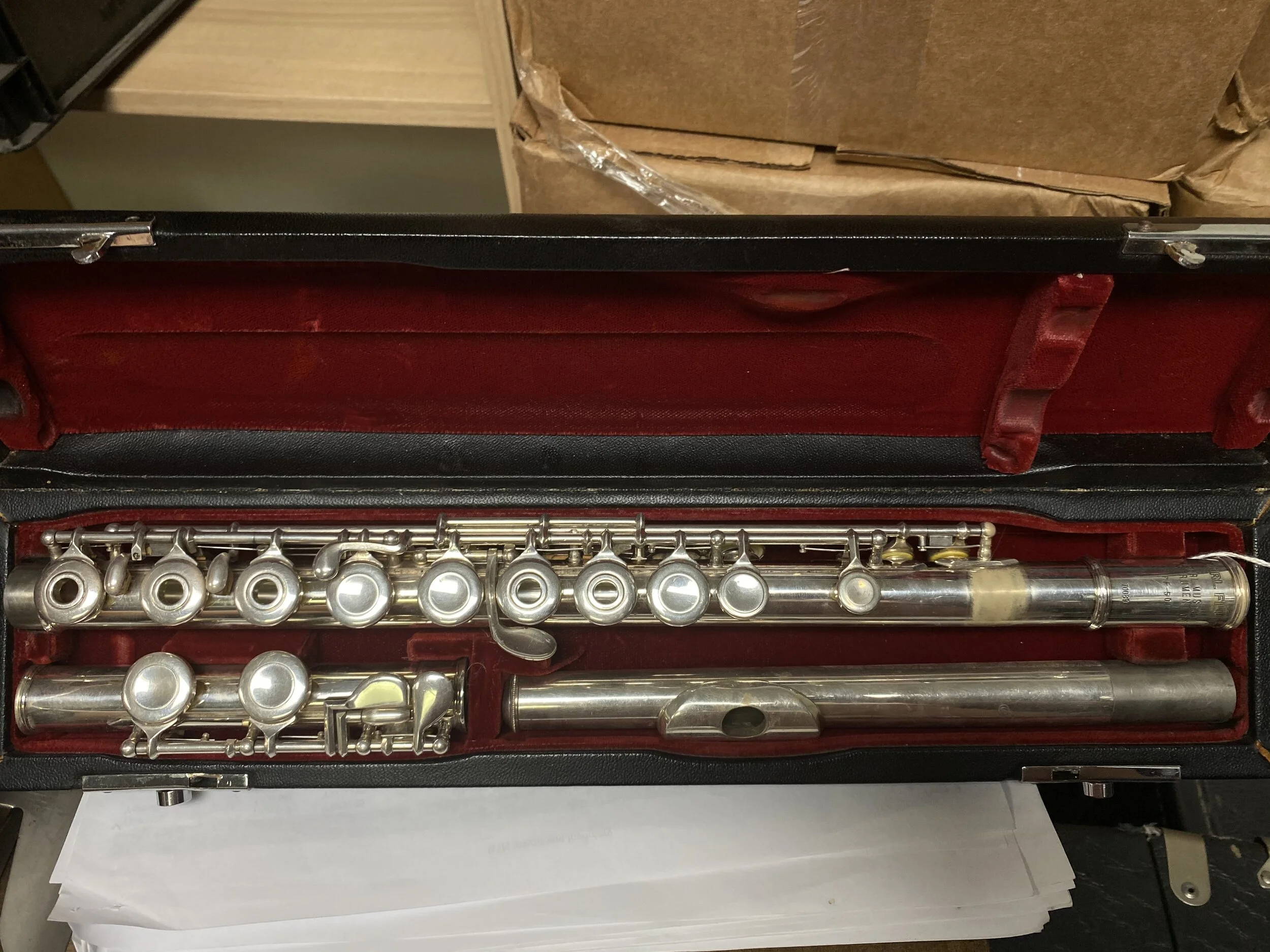 Emerson flute with one open hole damercentre