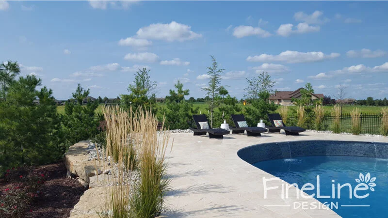 Kansas-City-Landscaping,-Fineline-Design,-pool-house,-outdoor-kitchen,-pergola,-gunite-pool,-travertine-patio,-tanning-ledge,oasis-(-(11).jpg