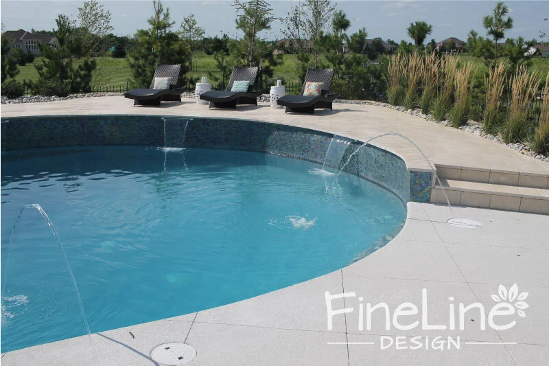 Kansas-City-Landscaping,-Fineline-Design,-pool-house,-outdoor-kitchen,-pergola,-gunite-pool,-travertine-patio,-tanning-ledge,oasis-(-(12).jpg