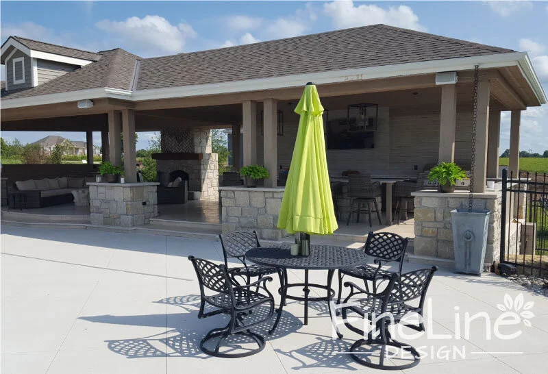 Kansas-City-Landscaping,-Fineline-Design,-pool-house,-outdoor-kitchen,-pergola,-gunite-pool,-travertine-patio,-tanning-ledge,oasis-(-(6).jpg