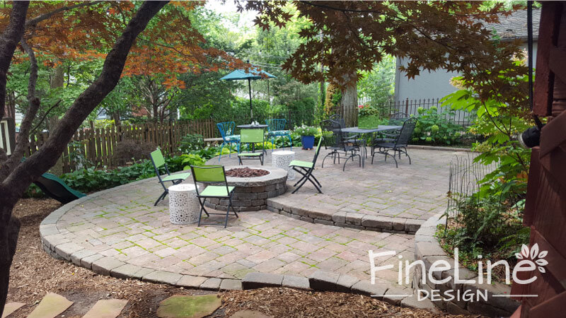 Kansas-City-landscaping,-Fineline-Design,-landscape-for-shade,-landscape-for-small-spaces,-paver-patio,-firepit,-tiered-(9).jpg