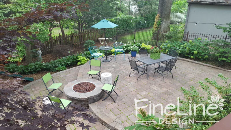 Kansas-City-landscaping,-Fineline-Design,-landscape-for-shade,-landscape-for-small-spaces,-paver-patio,-firepit,-tiered-(11).jpg