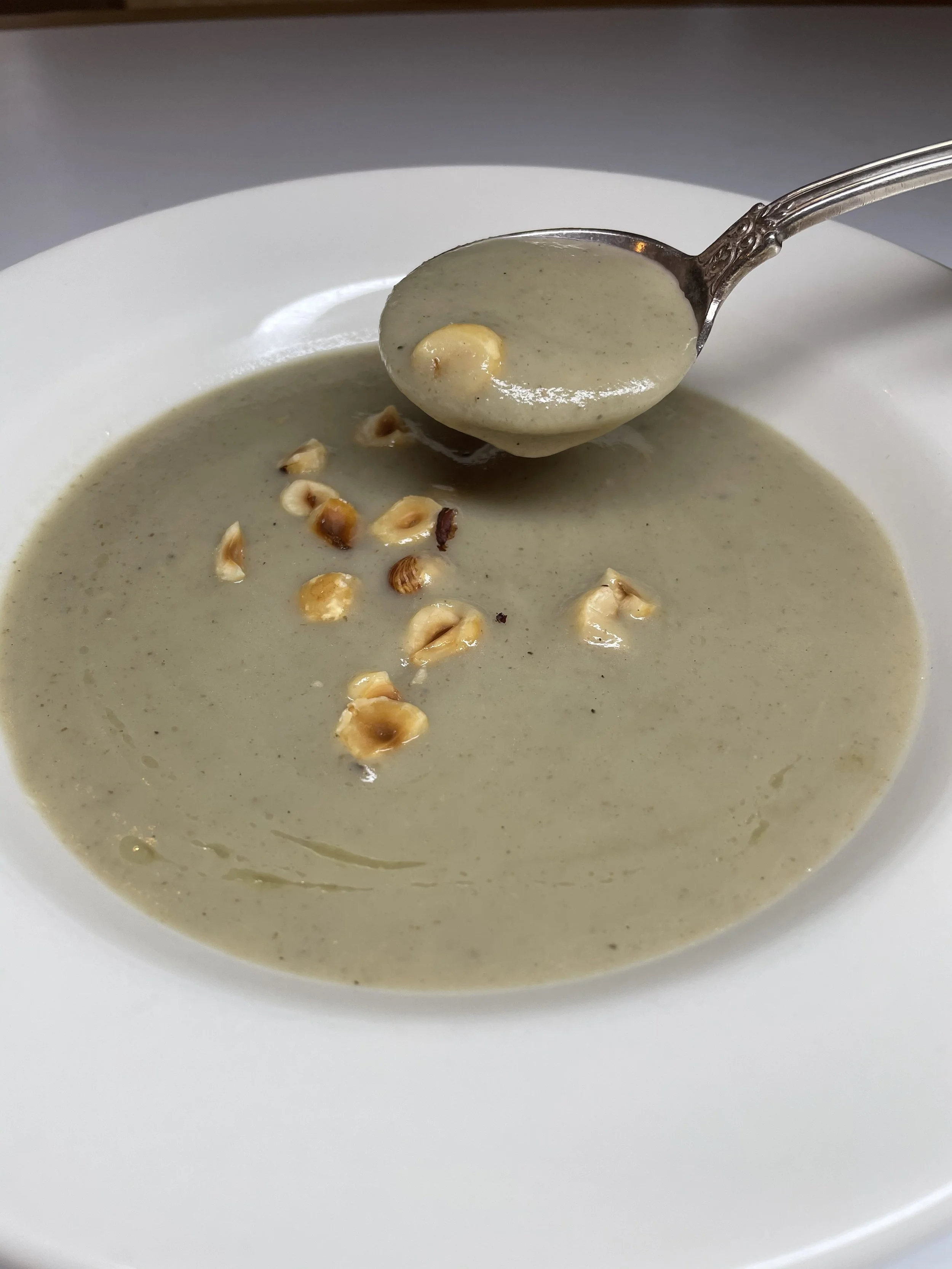 Soup Choice of Mushroom or Sunchoke-hazelnut