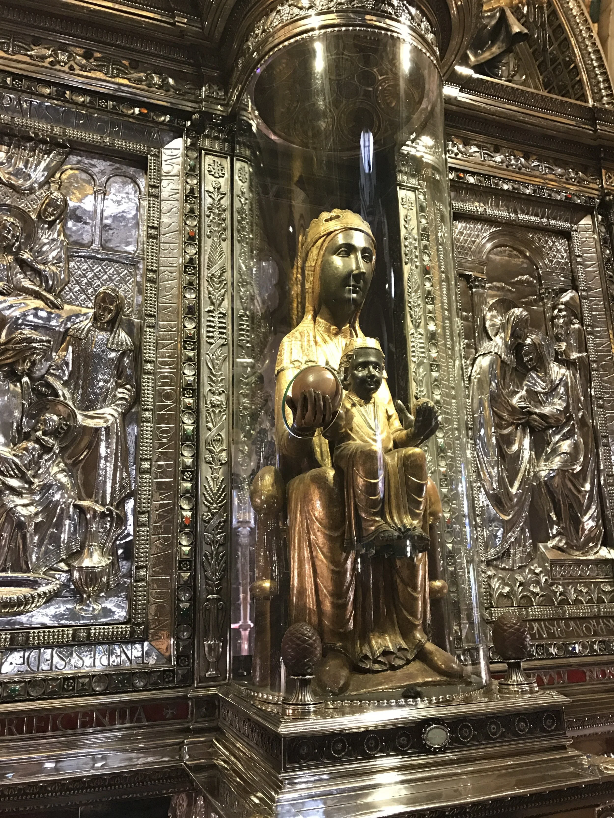 Dee touched the Black Madonna!