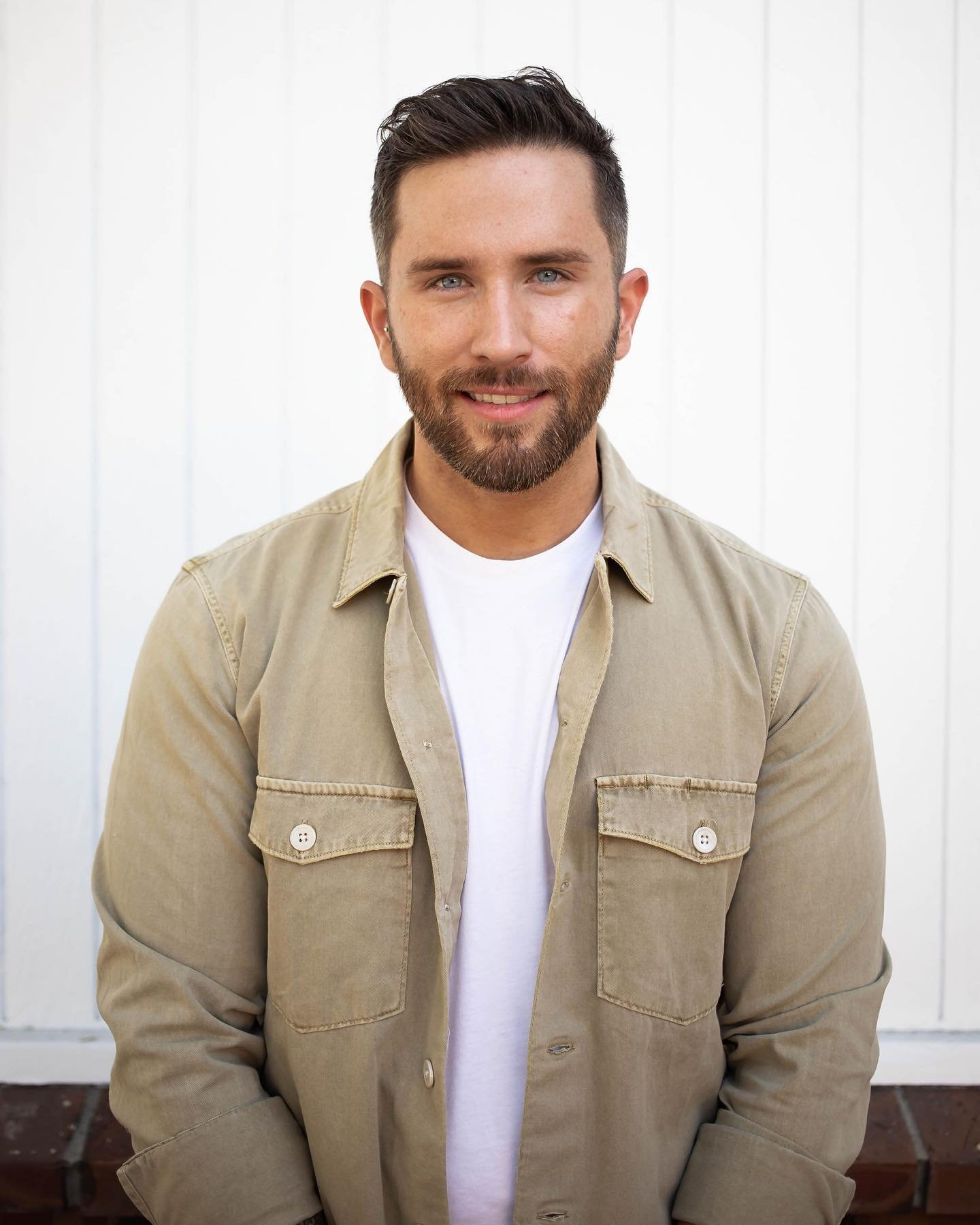 ✨Stylist Spotlight ✨
&hellip;&hellip;&hellip;&hellip;&hellip;&hellip;&hellip;&hellip;&hellip;&hellip;&hellip;&hellip;&hellip;&hellip;&hellip;&hellip;&hellip;&hellip;&hellip;&hellip;.
@nickalan_hair A veteran in the industry, a true artist. Nick is a 