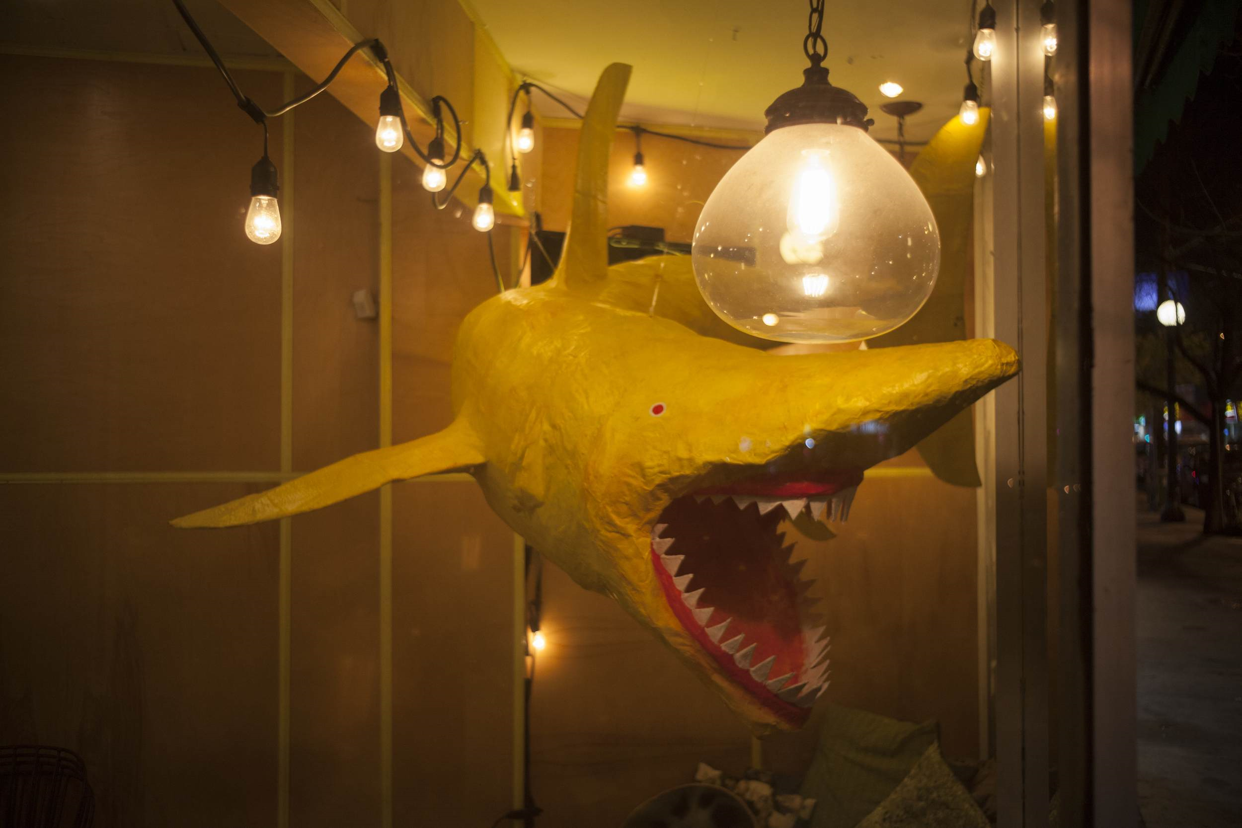BANANA SHARK