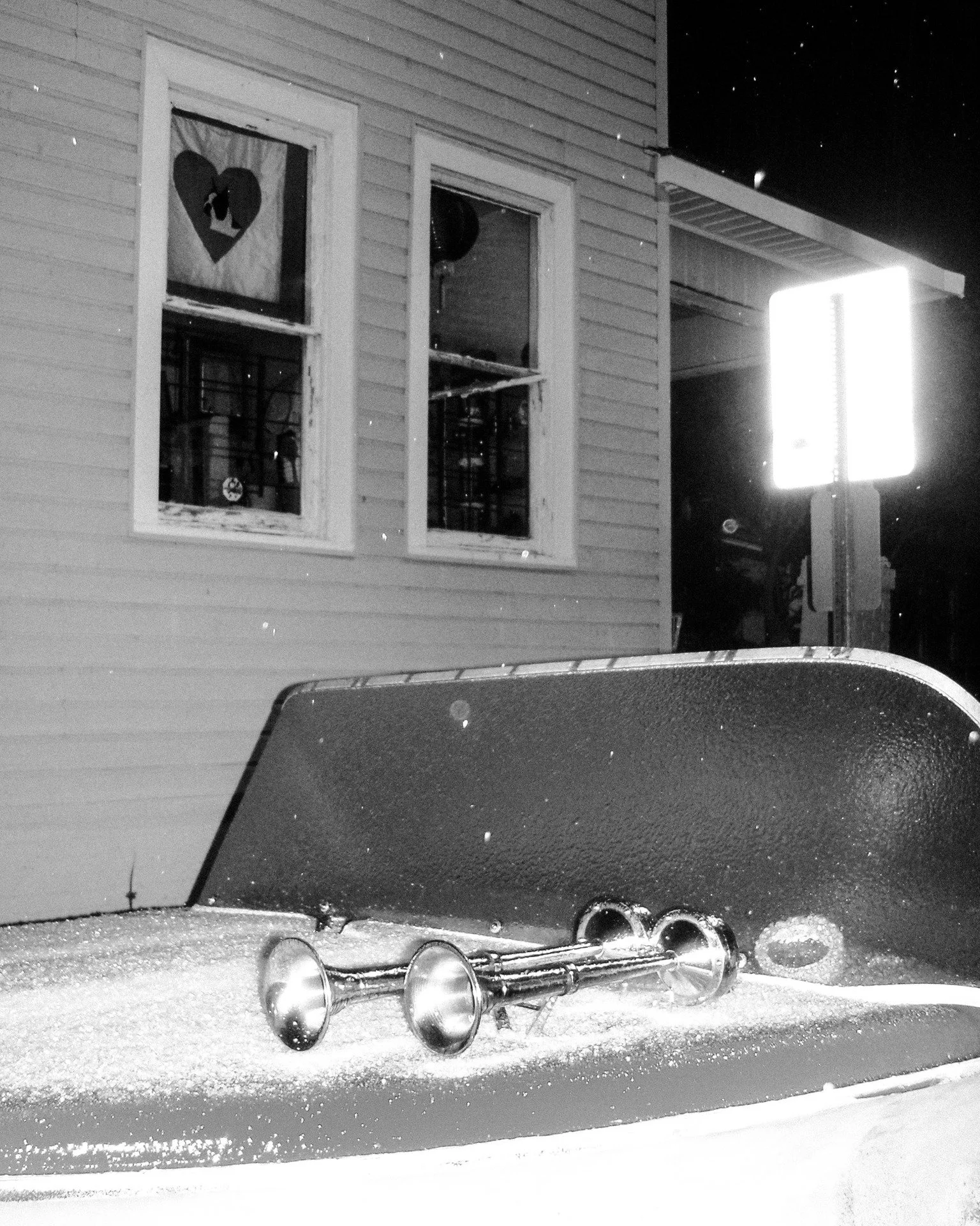 Savannah Snow Day - Part 3

Savannah, GA - 2025 - Samsung NV10 - 2006 Digital Camera 10.3MP

&bull;
&bull;
&bull;

#extraordinarymag #southernphotgraphy #costalgeorgia #southernphotography #southernphotographer #featurepalette #georgiaphoto #archival
