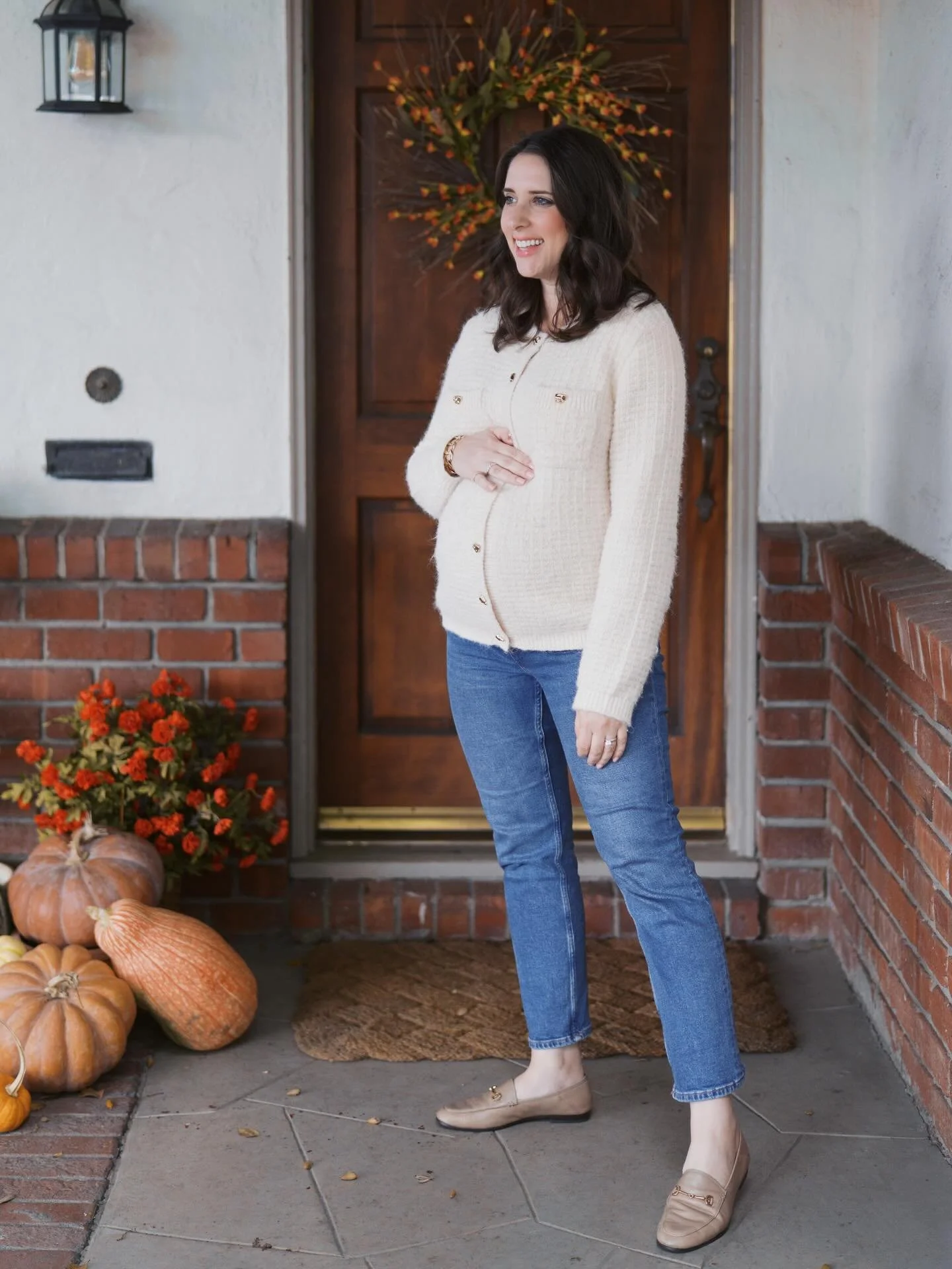 A maternity lady jacket cardigan you won&rsquo;t want to miss!