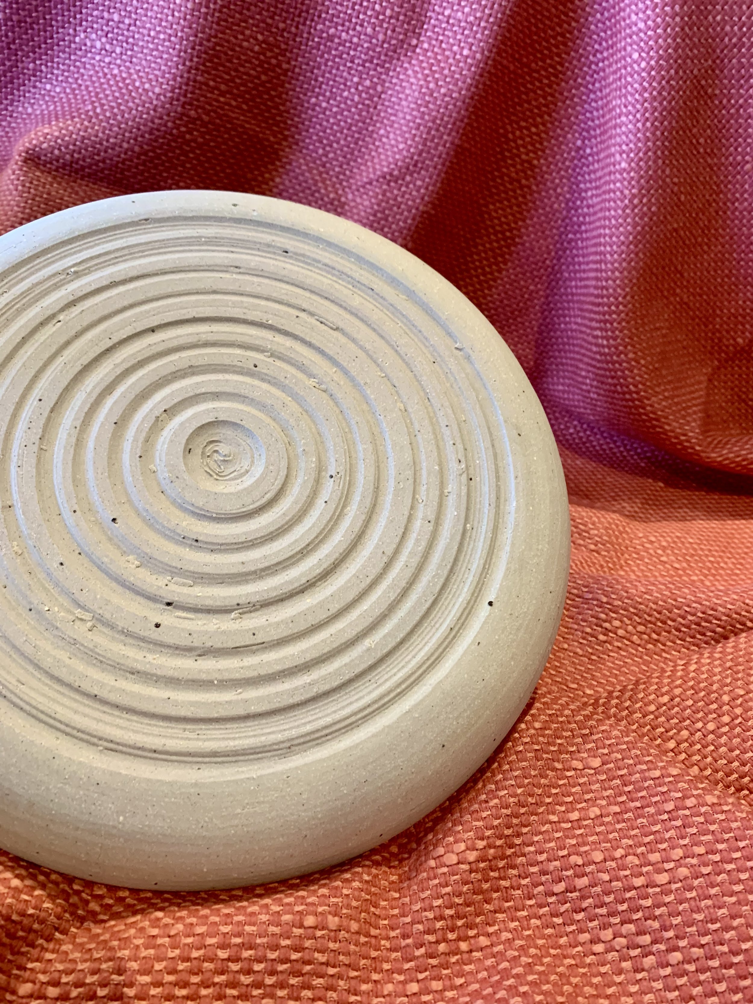Underside of serving plate, stoneware