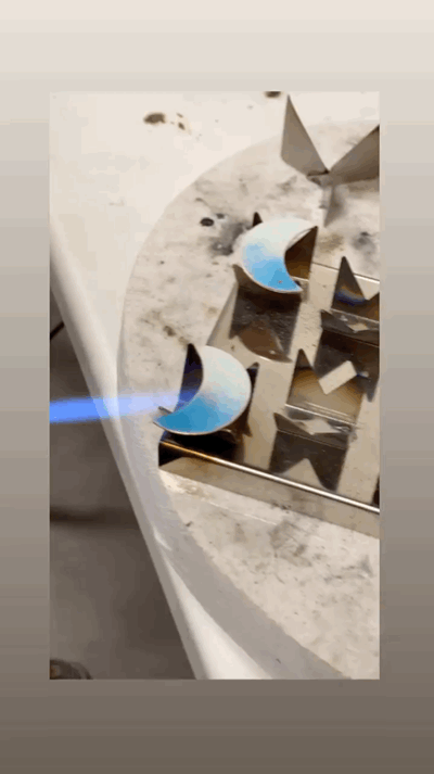 2021-03-12 20:08:03 +0000.gif