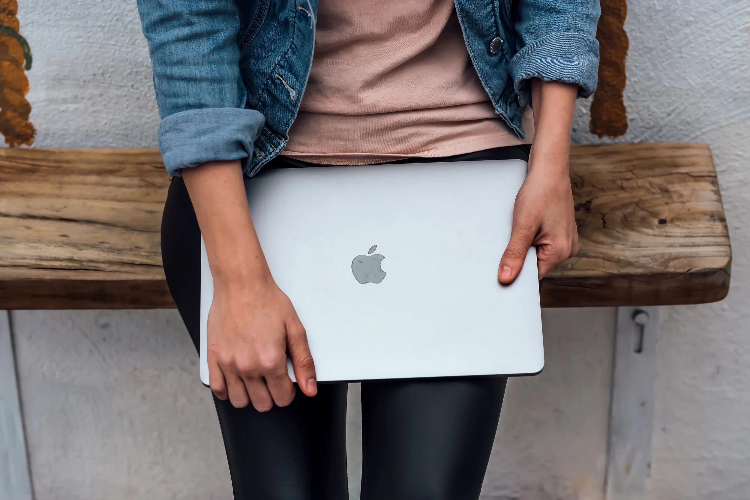 6 Ways You Can Use Tech To Boost Your Business</strong>