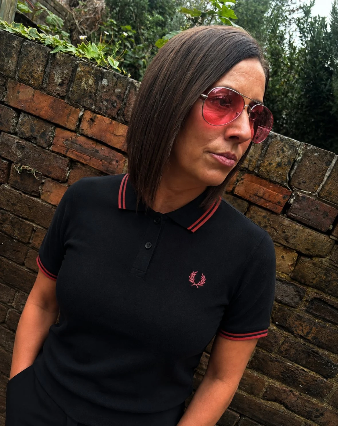 SIZE 10 & 12 ONLY - FRED PERRY Twin-Tipped Polo- BLACK/FLAMINGO