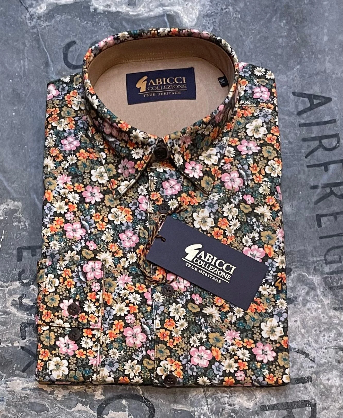 SIZE MEDIUM ONLY-GABICCI VINTAGE L/S Floral Shirt- IVY