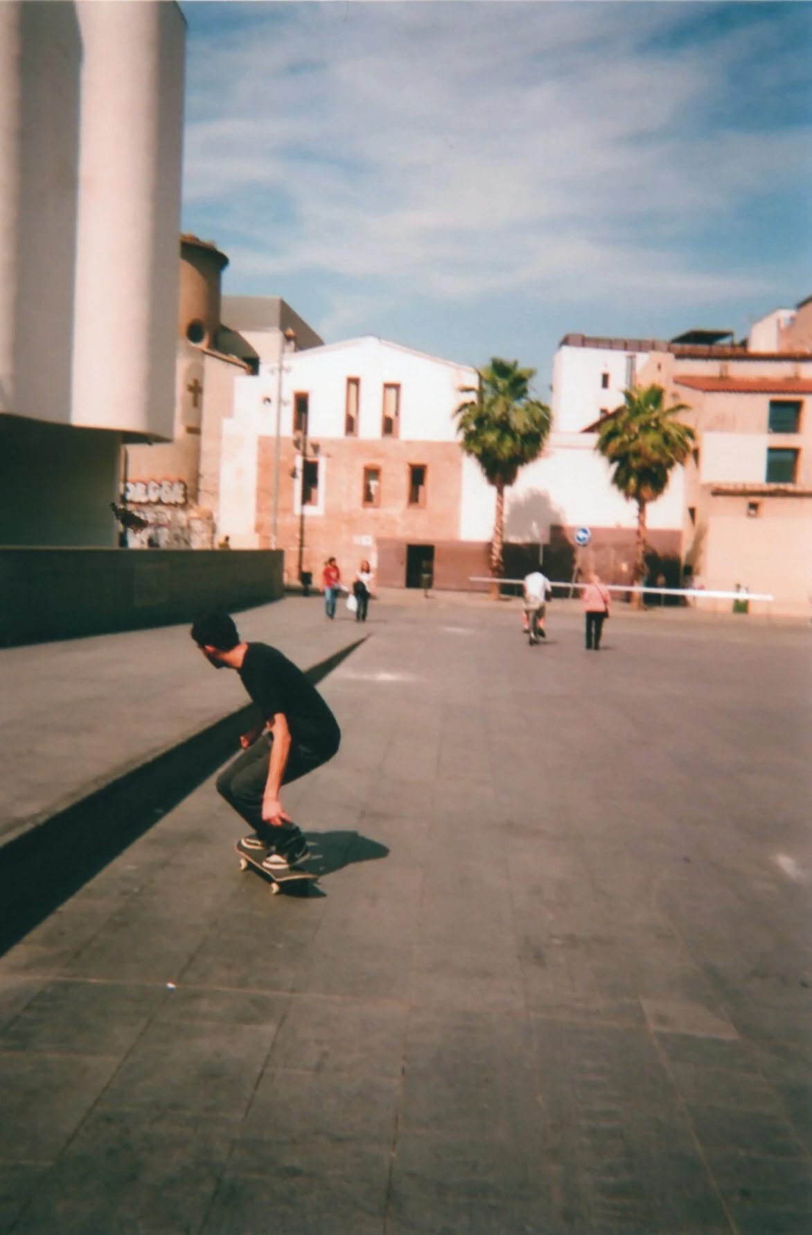 outside-macba_4754083515_o.jpg