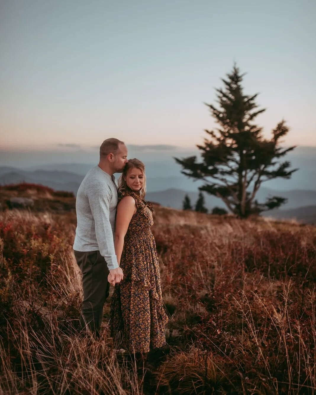 Wedding day jitters for Jackie &amp; Jim  at @allsoulscathedral and @reverieasheville ✨️✨️✨️🌟✨️

I'm so glad the weather held off for us today.  It's going to be a beautiful one!

@jacquelynn_ruby @krugh409