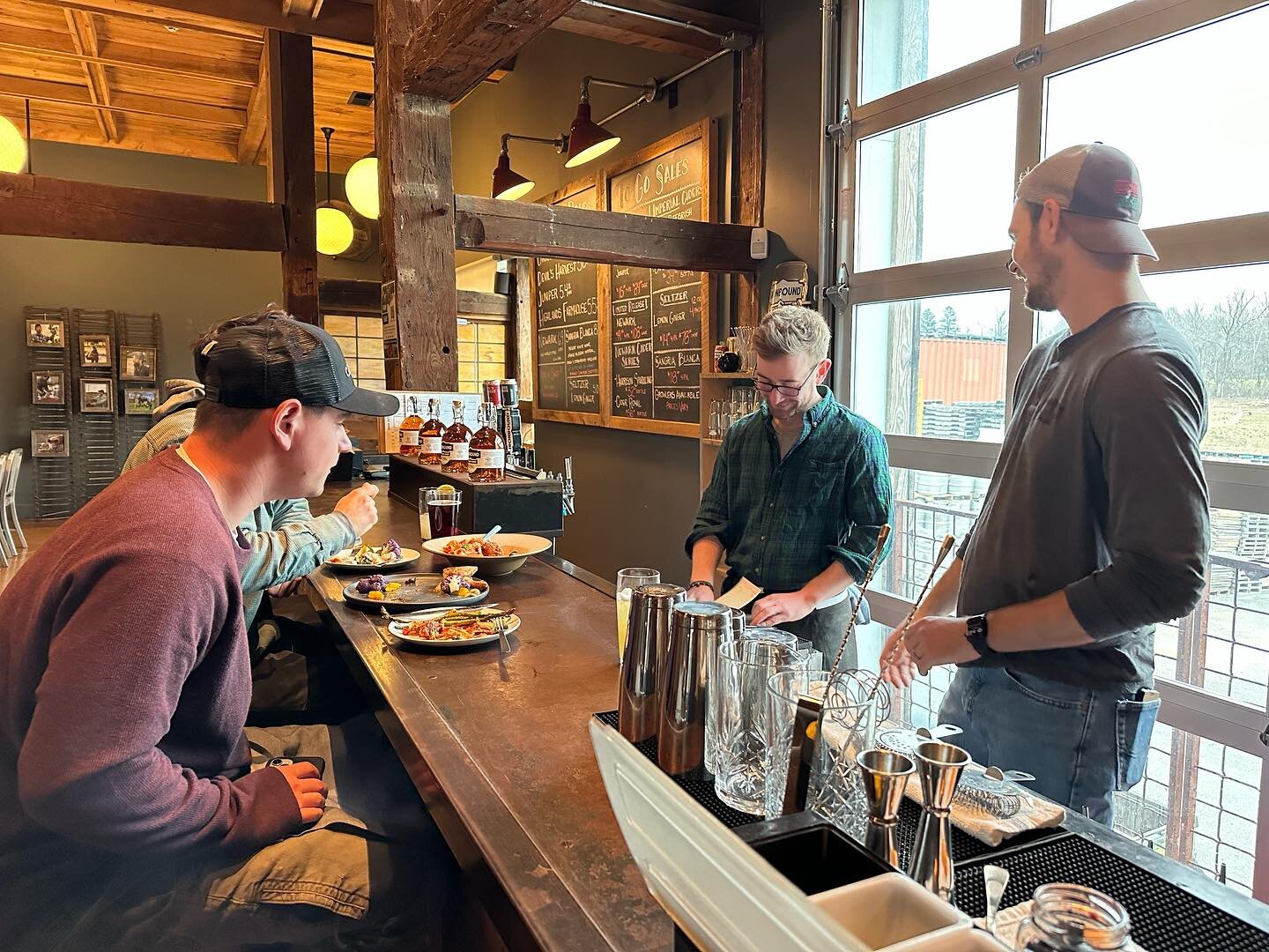 Looks like the rain is finally letting up 🌧️ Come dry off in the tasting room with a 🍺 and 🥘